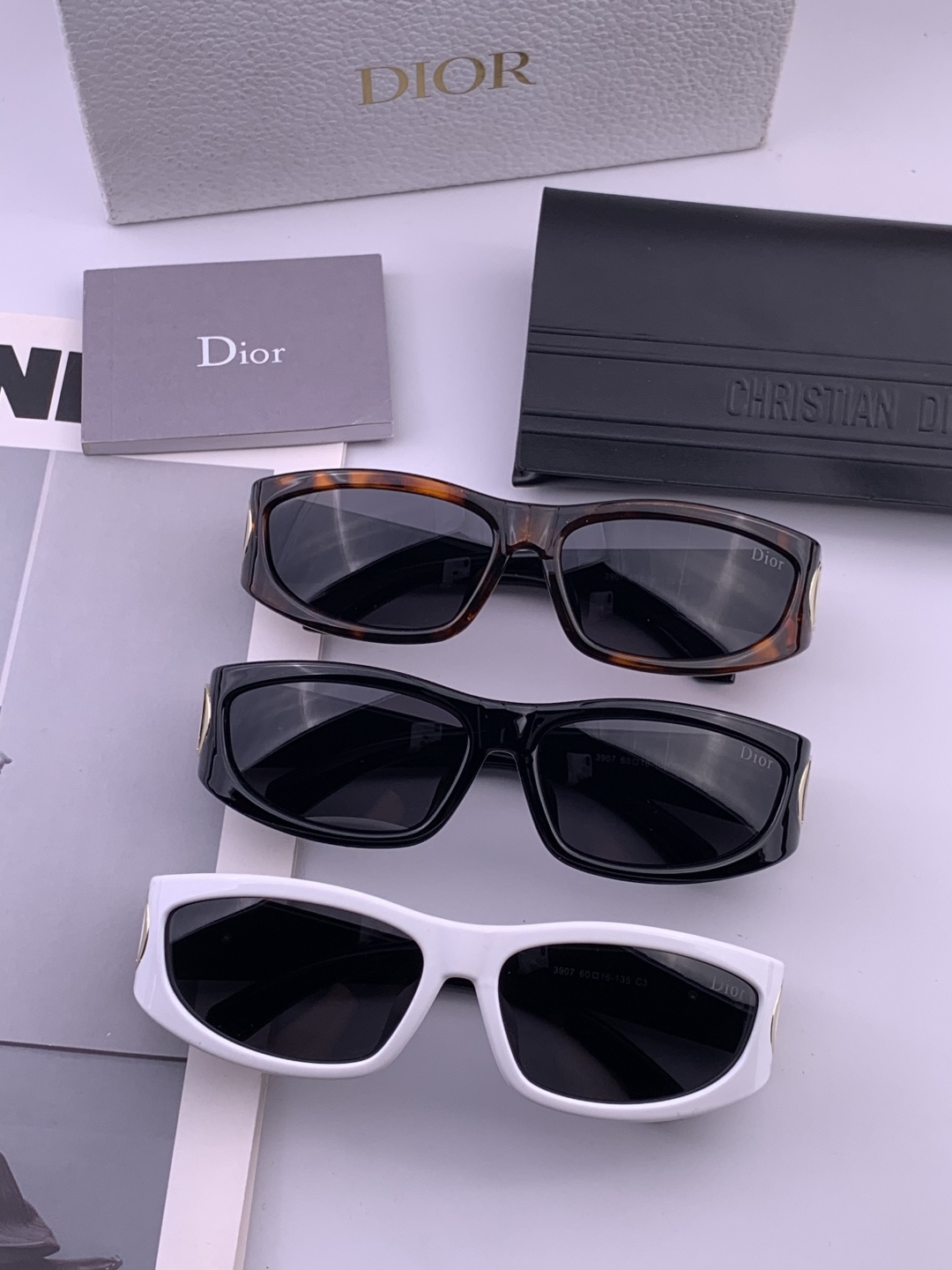 【DIOR】新款潮流爆款 时尚太阳镜 佩戴舒适 网红潮款墨镜 女士高清加厚偏光太阳镜🕶️ 🎉高品质TR镜