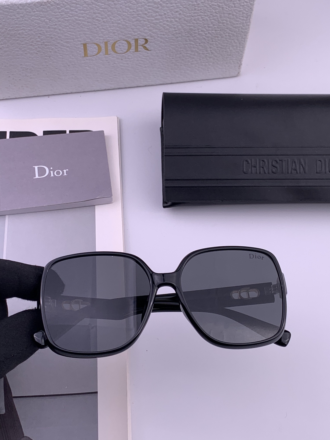 🔺 【DIOR-迪奥】开春新款 潮流爆款 时尚尼龙偏光太阳镜 高品质 佩戴舒适 网红潮款墨镜 型号：D3