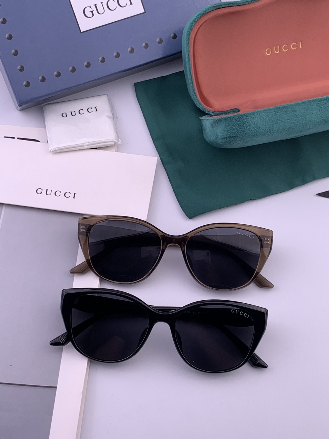 GUCCI 新款偏光太眼镜，情侣款时尚方框太阳镜佩戴舒适网红潮流款墨镜，大气女人范儿，大脸小脸都好看 ！