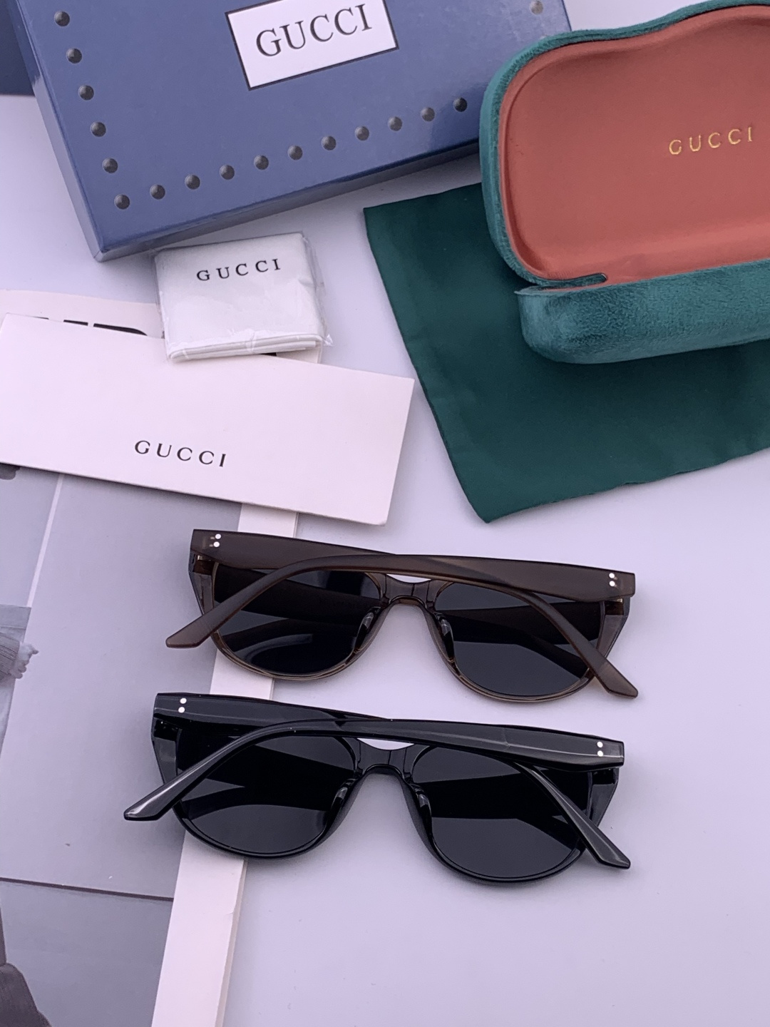 GUCCI 新款偏光太眼镜，情侣款时尚方框太阳镜佩戴舒适网红潮流款墨镜，大气女人范儿，大脸小脸都好看 ！