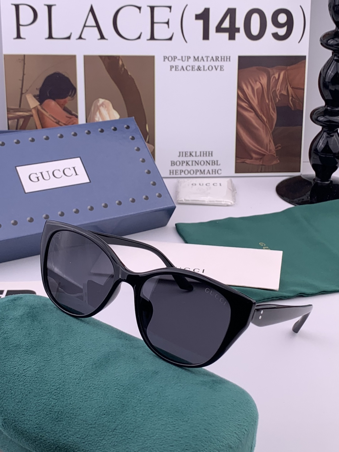 GUCCI 新款偏光太眼镜，情侣款时尚方框太阳镜佩戴舒适网红潮流款墨镜，大气女人范儿，大脸小脸都好看 ！