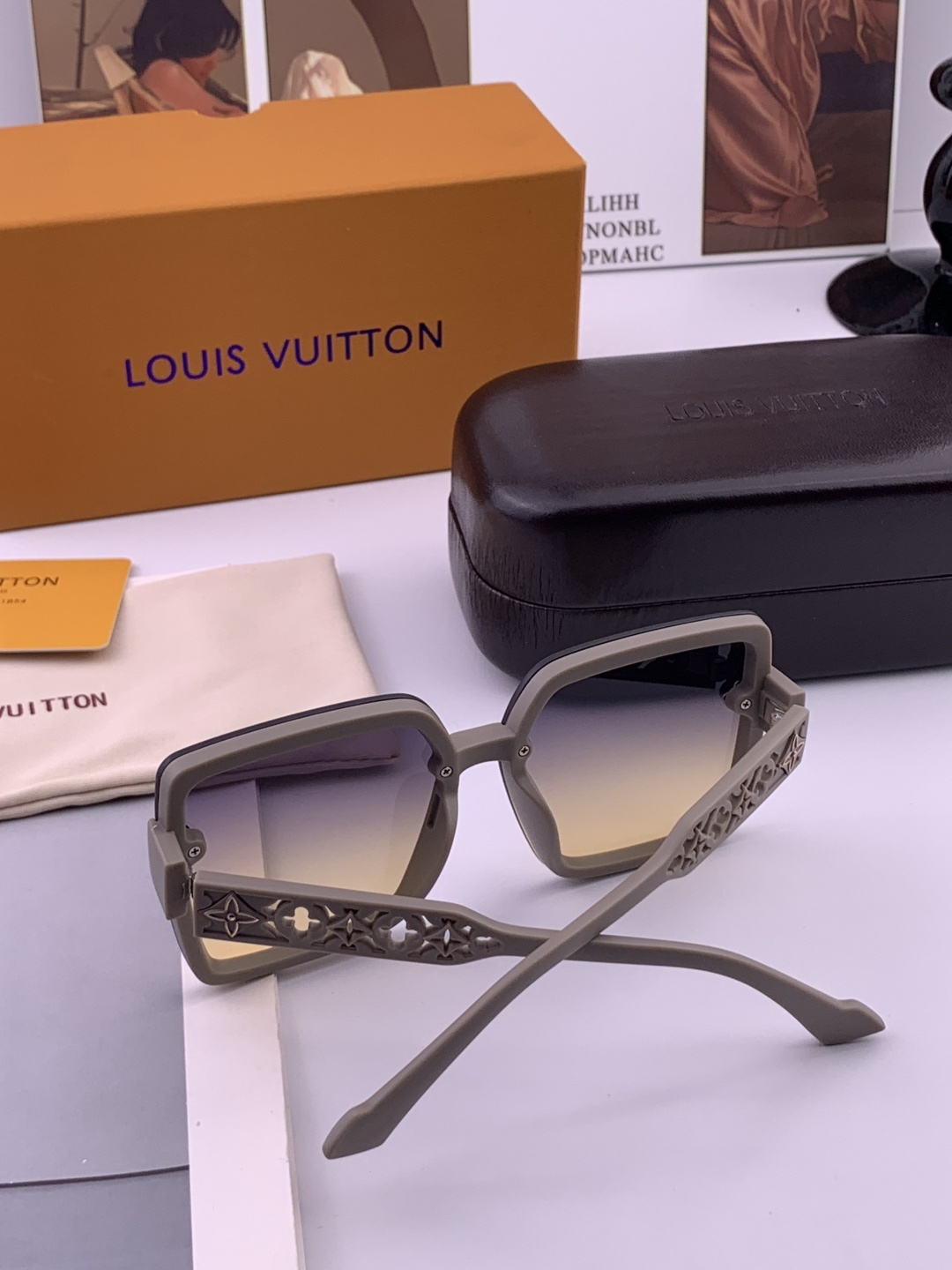 LV 太阳镜潮品官网模特同款 [玫瑰][玫瑰]四叶草🍀精致个性设计简约时尚 高品质值得拥有绝对潮爆整个夏