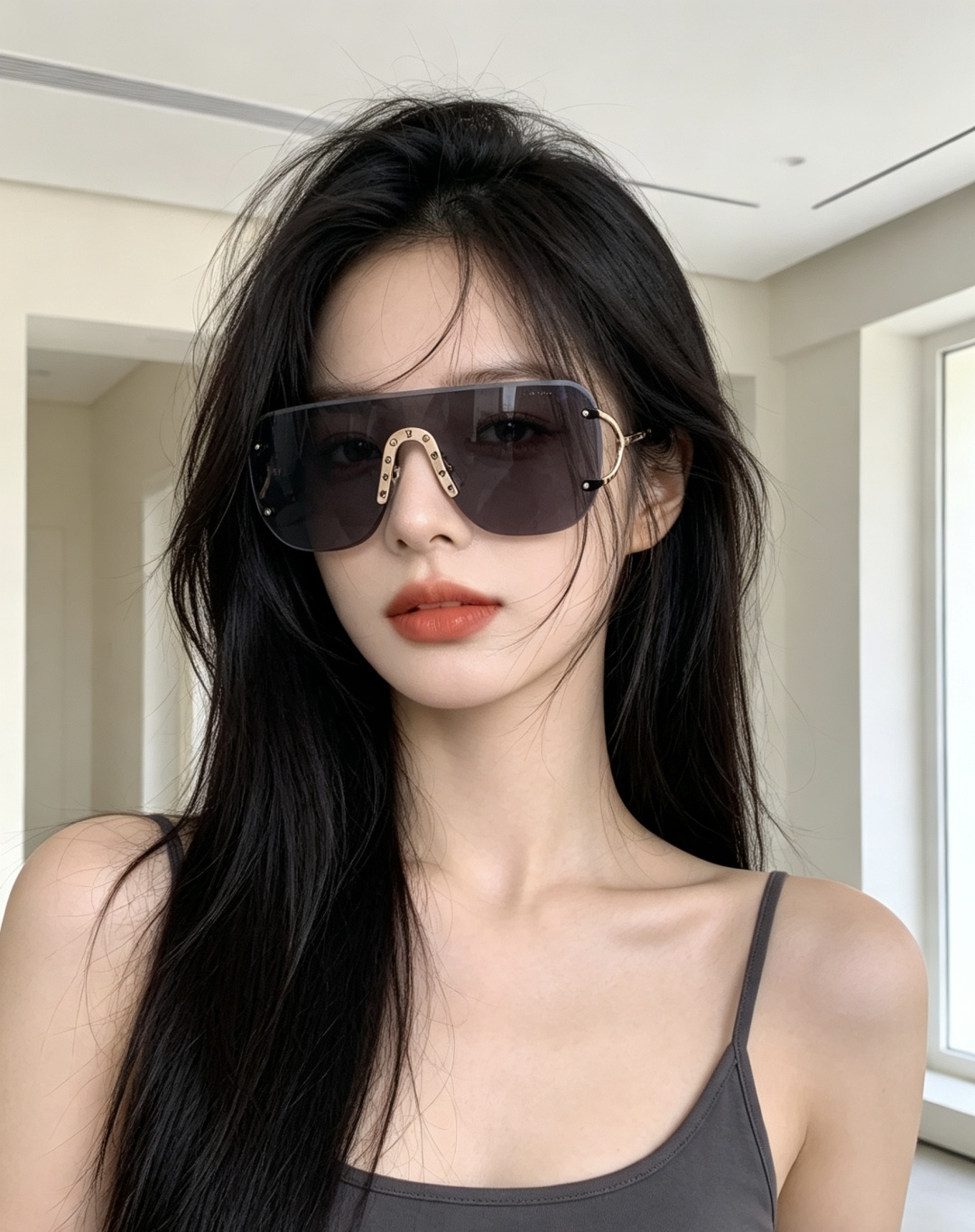 LV。高品质男女款”太阳镜。 开车钓鱼都可。百搭显瘦墨镜韩版男士飞行员大框司机开车防紫外线太阳镜，型号：