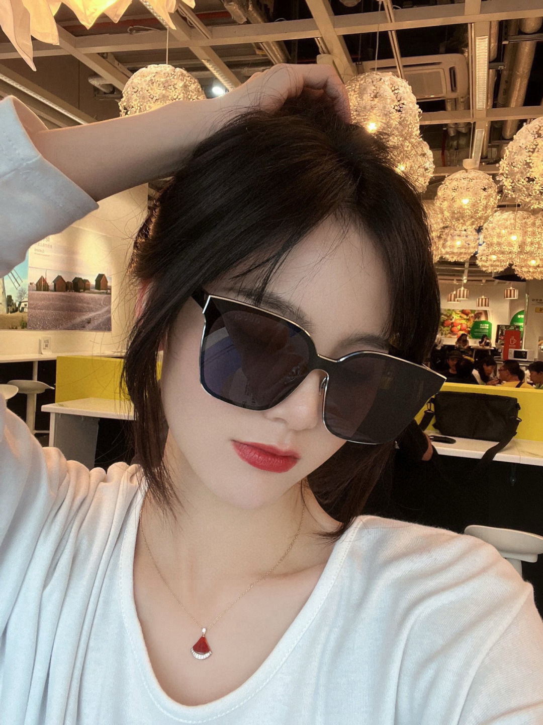 连体镜GUCCI 开春新款一体镜 大框太阳镜男女同款 😎 爆款大框尼龙太阳镜 超逼格超酷 镜腿品牌设计感
