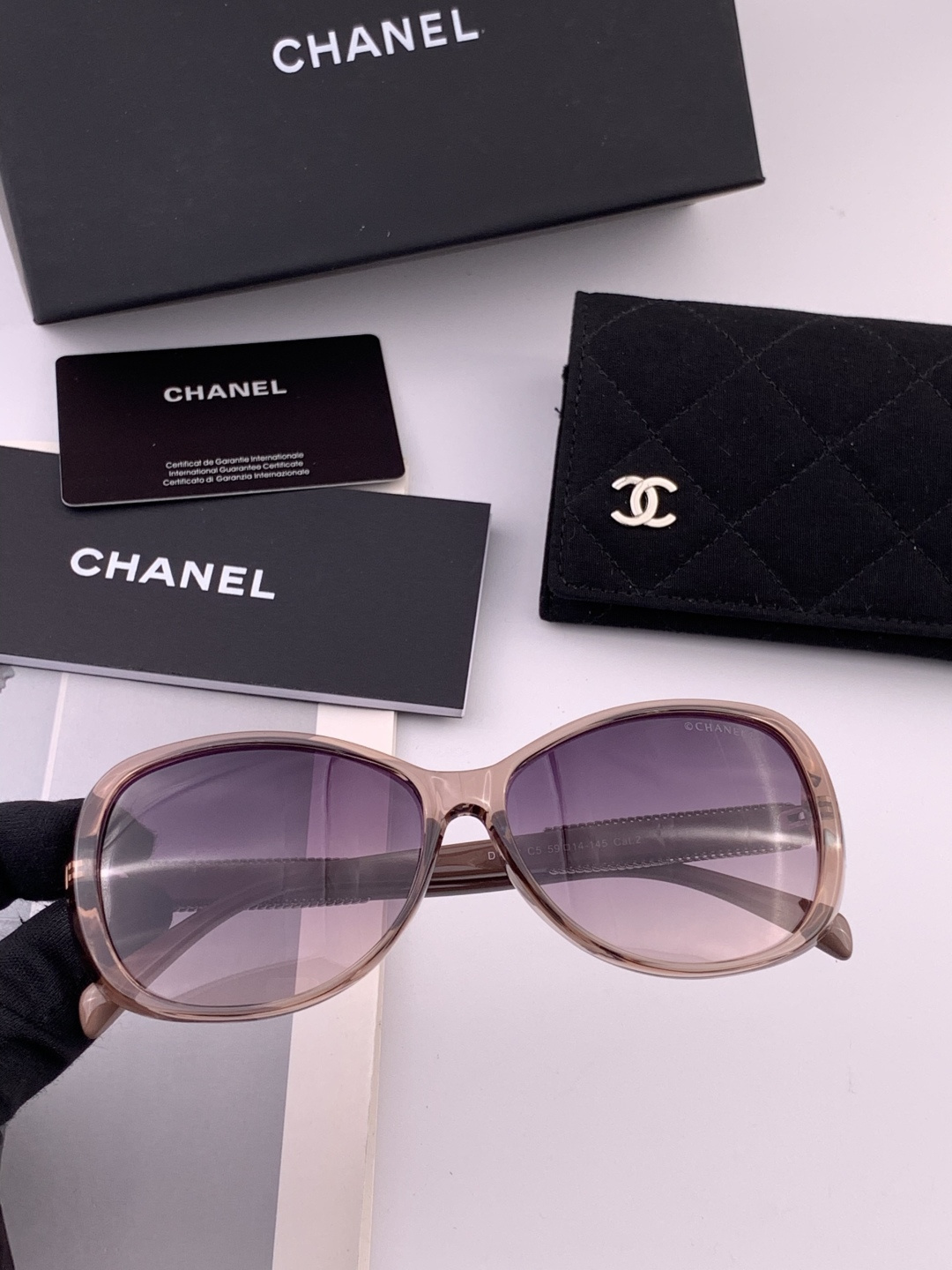 【CHANEL】香奈儿 新款山茶花潮流爆款 时尚圆框高清偏光太阳镜 佩戴舒适 网红潮款墨镜 ♥️♥️型号