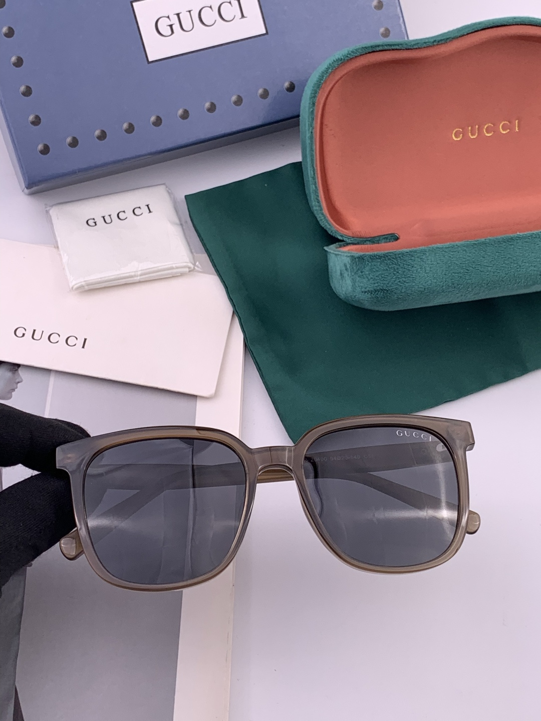 🔺 【GUCCI-偏光太阳镜】开春新款 潮流爆款 时尚偏光太阳镜 高品质 佩戴舒适 网红潮款墨镜 女士高