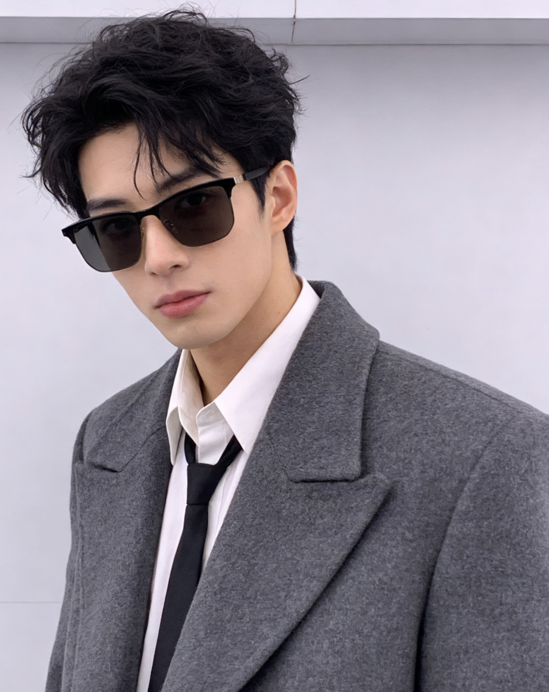 Gucci 。 高品质男女款墨镜 👍 进口宝丽来偏光镜片 。蛤蟆镜 开车钓鱼都可 。百搭显瘦墨镜韩版男士