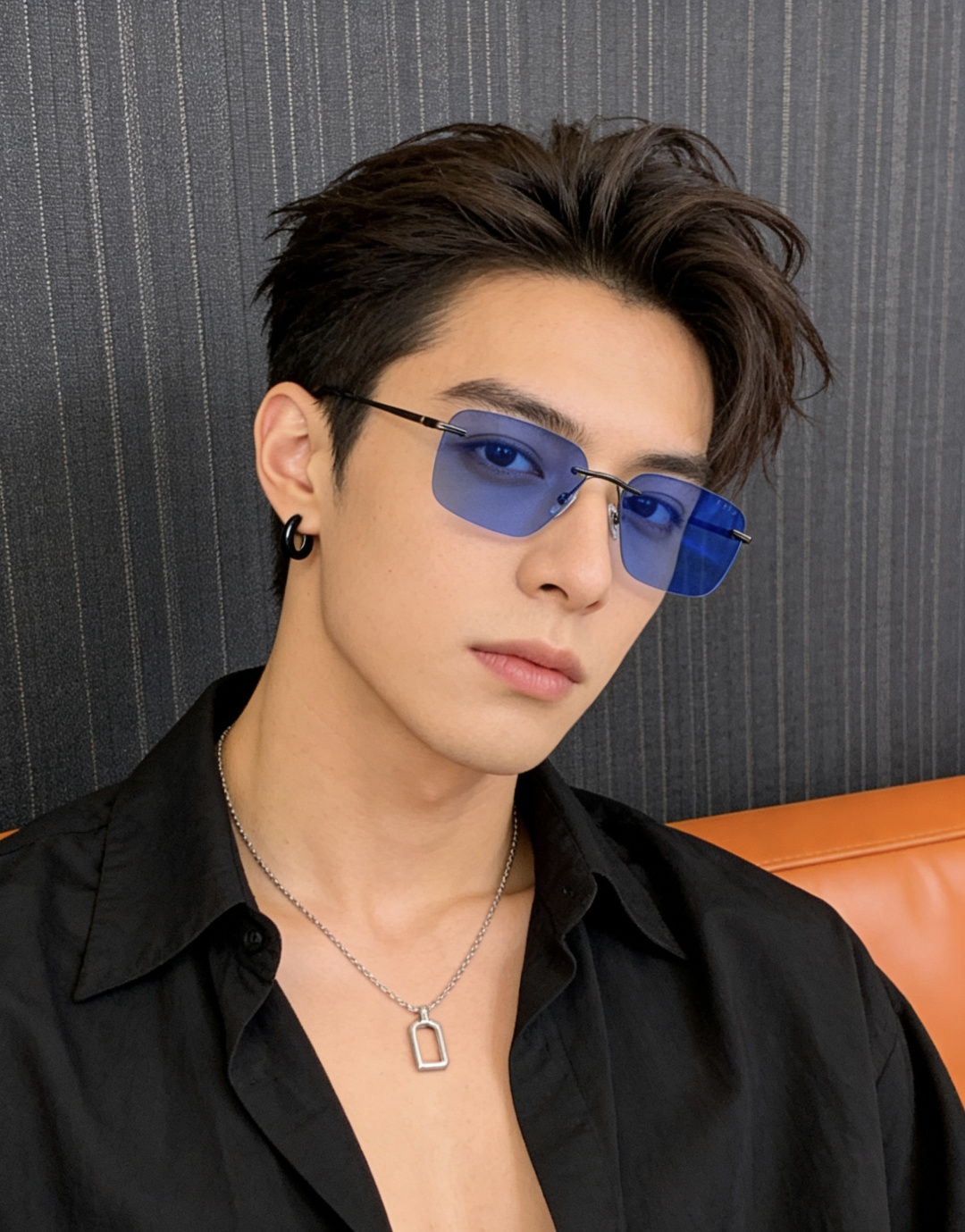 Gucci 男款炫彩飞行员偏光太阳镜 ❤️材质：高清尼龙加厚卡槽高清偏光镜片 🌹无边框镜架💕颜👍型号：G