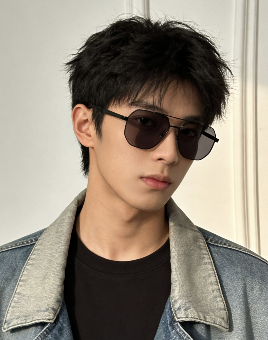 Gucci 男款炫彩飞行员偏光太阳镜 ❤️材质：高清尼龙加厚卡槽高清偏光镜片 🌹无边框镜架💕颜👍型号：G