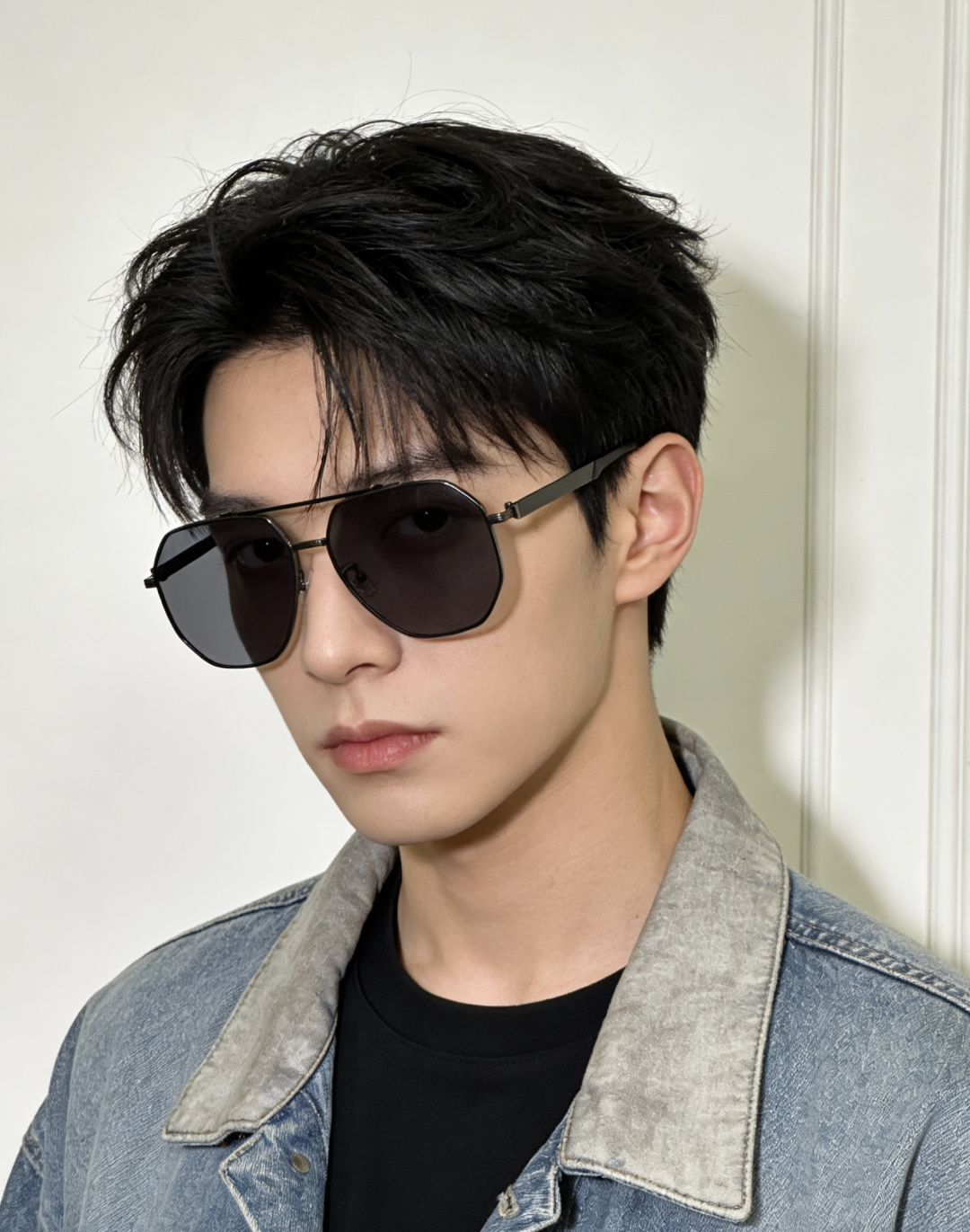 Gucci 男款炫彩飞行员偏光太阳镜 ❤️材质：高清尼龙加厚卡槽高清偏光镜片 🌹无边框镜架💕颜👍型号：G