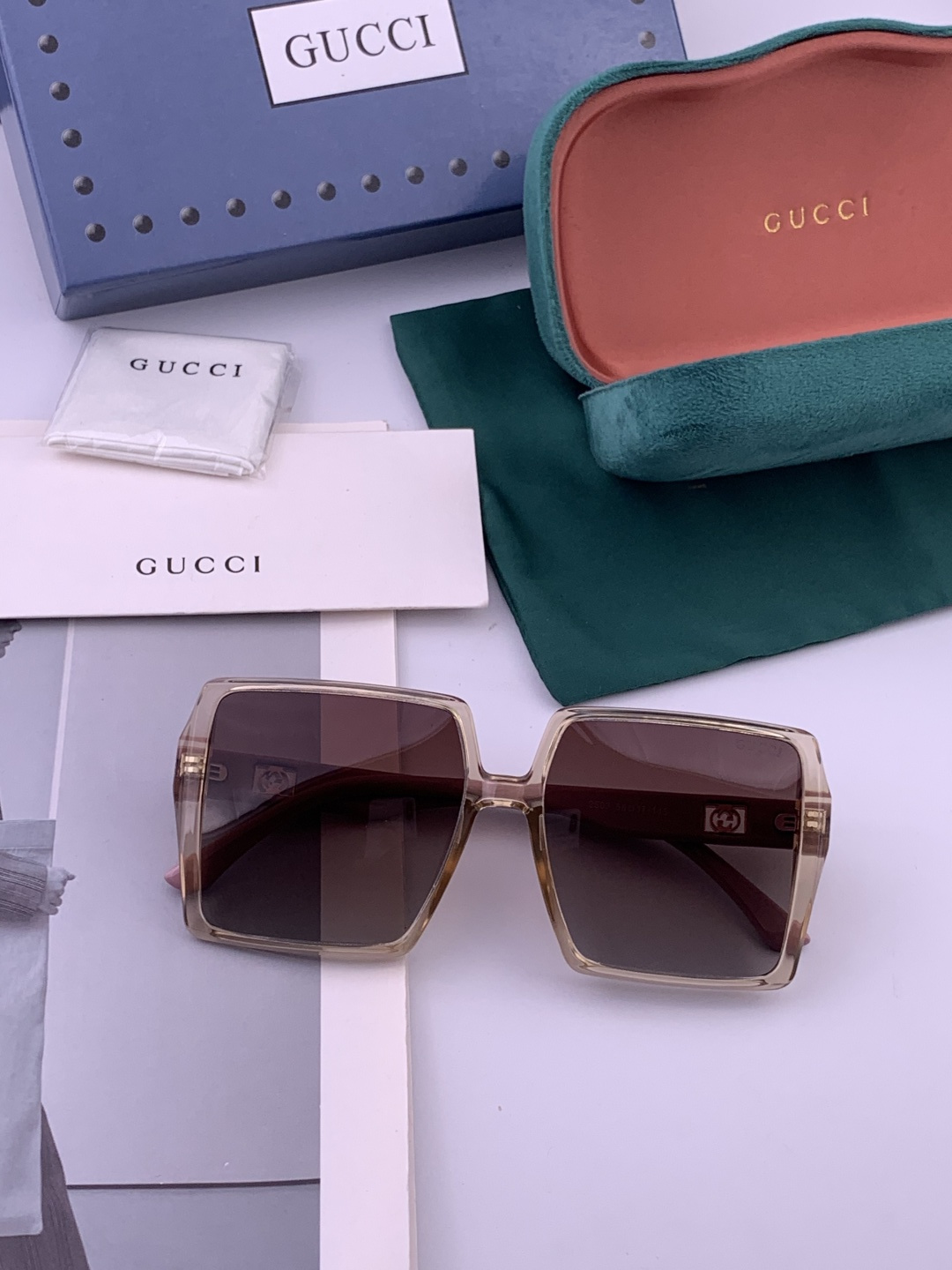 新款！新款出货！女士高清加厚偏光太阳镜🕶️ 🎉💍新款GUCCI偏光太阳镜[得意]开车驾驶镜时尚墨镜💐💐🌸