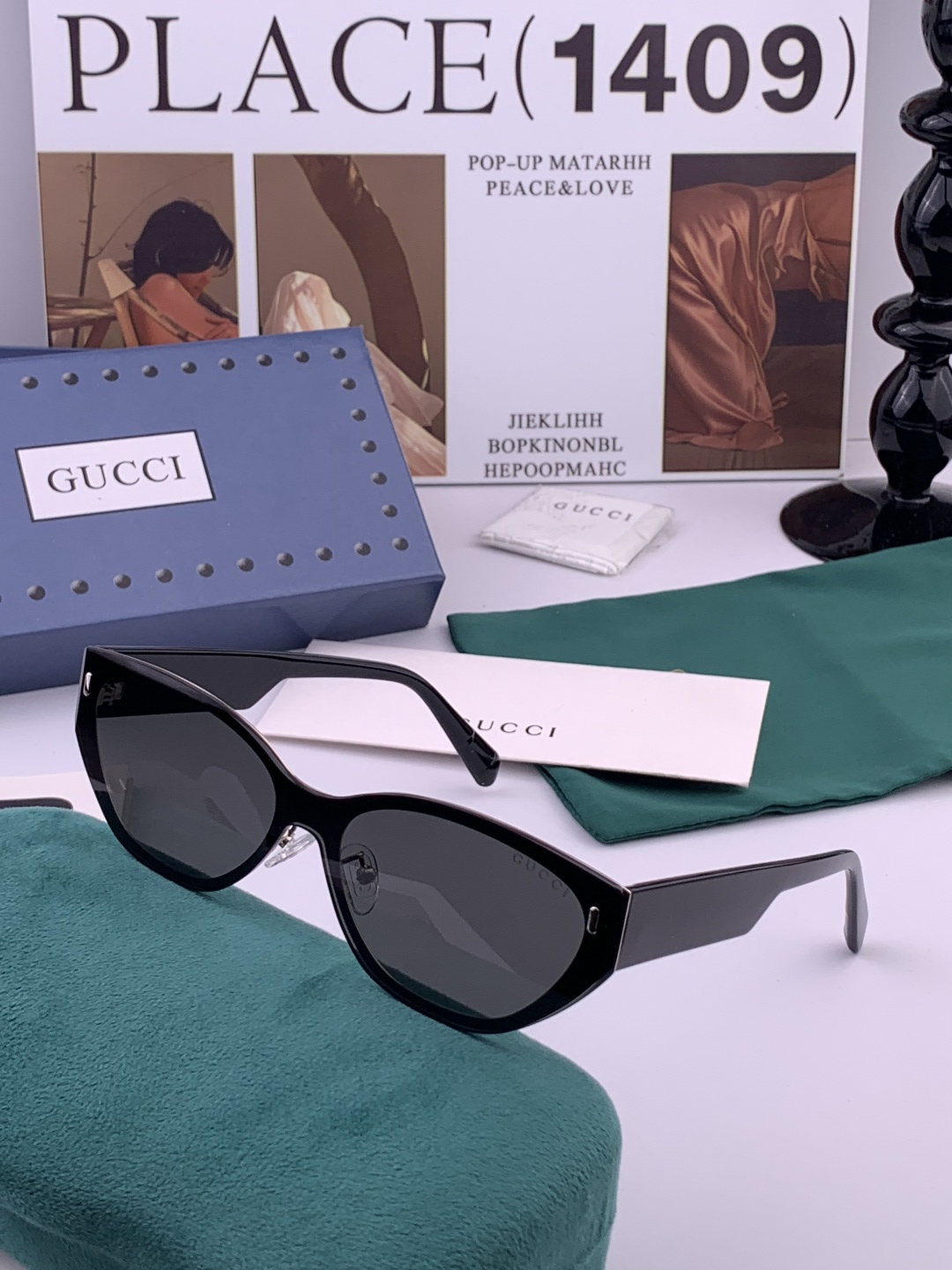 GUCCI 新款连体尼龙偏光太眼镜，情侣款时尚方框太阳镜佩戴舒适网红潮流款墨镜，大气女人范儿，大脸小脸都
