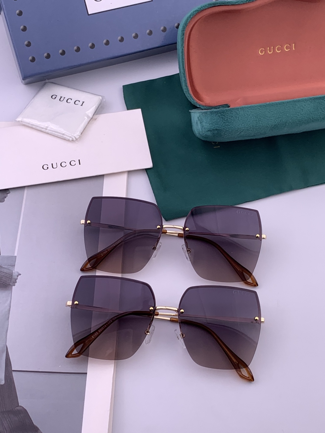 【CHANEL】香奈儿 潮流爆款 时尚大框太阳镜 佩戴舒适 网红潮款墨镜 ♥️♥️型号：CH5819