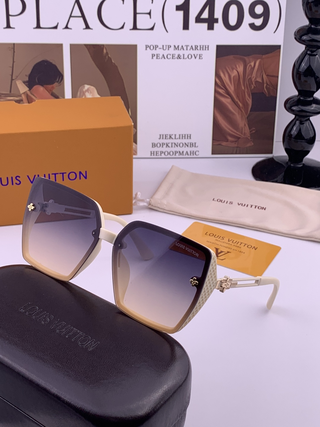 LV 开春新款 潮流爆款 时尚方框太阳镜 高品质 佩戴舒适 网红潮款墨镜 型号L6302