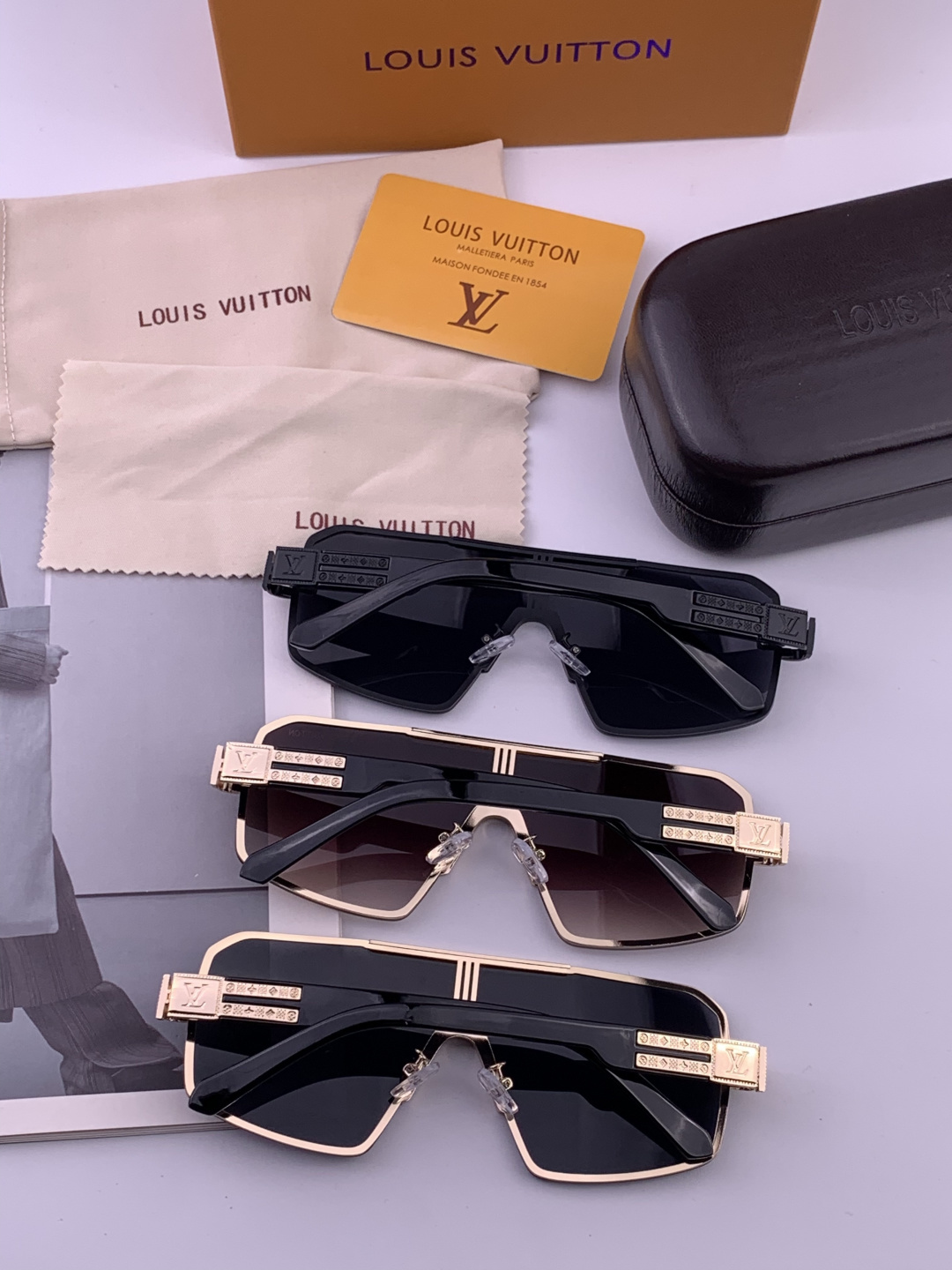 LV。高品质男女款”太阳镜。 开车钓鱼都可。百搭显瘦墨镜韩版男士飞行员大框司机开车防紫外线太阳镜，型号：
