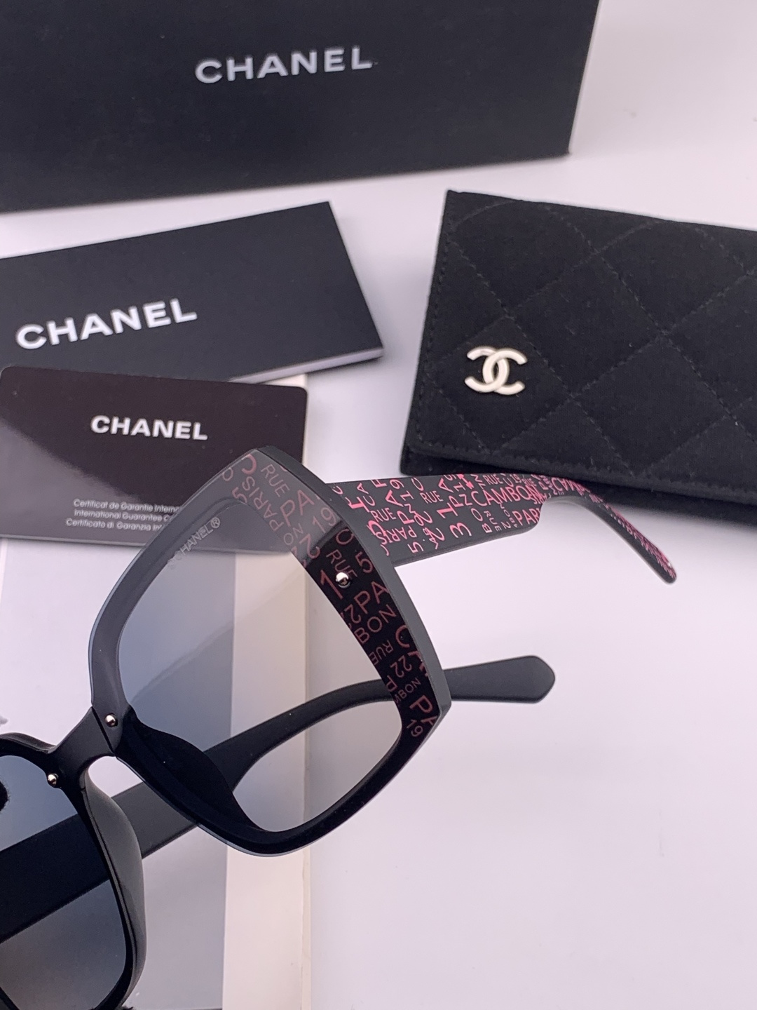 【CHANEL】香奈儿 新款潮流爆款 时尚方框太阳镜 佩戴舒适 网红潮款墨镜 女士高清加厚偏光太阳镜🕶️