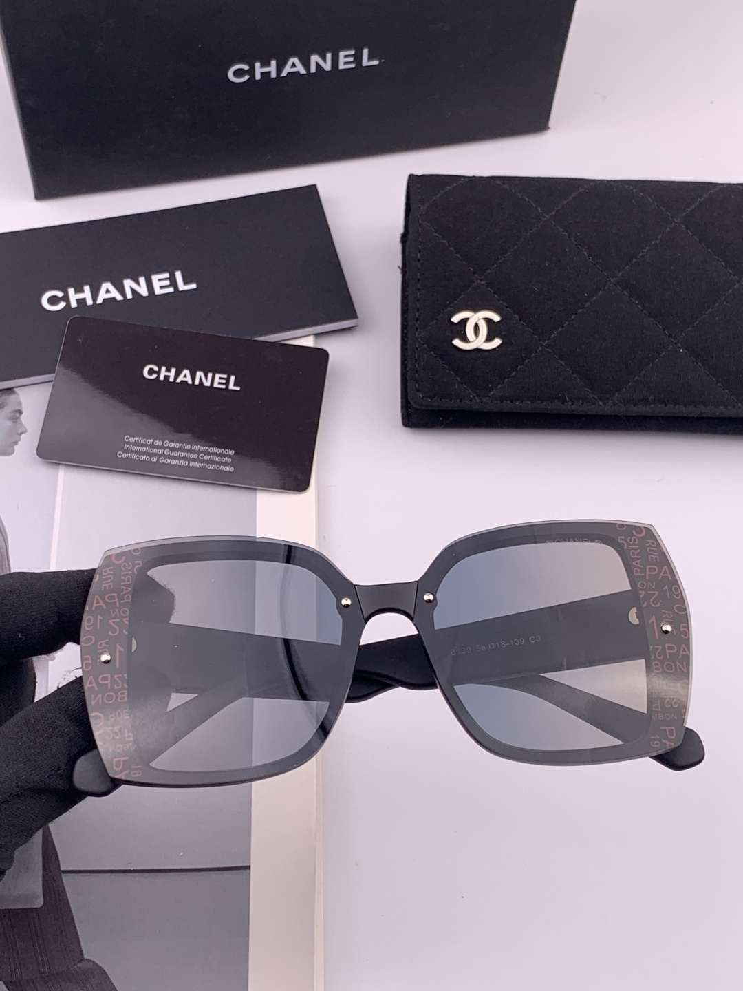 【CHANEL】香奈儿 新款潮流爆款 时尚方框太阳镜 佩戴舒适 网红潮款墨镜 女士高清加厚偏光太阳镜🕶️