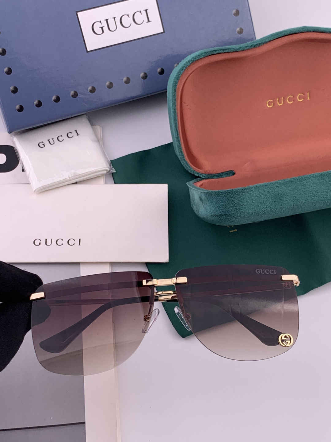 GUCC*。高品质男女款”太阳镜。 开车钓鱼都可。百搭显瘦墨镜韩版男士飞行员大框司机开车防紫外线太阳镜，