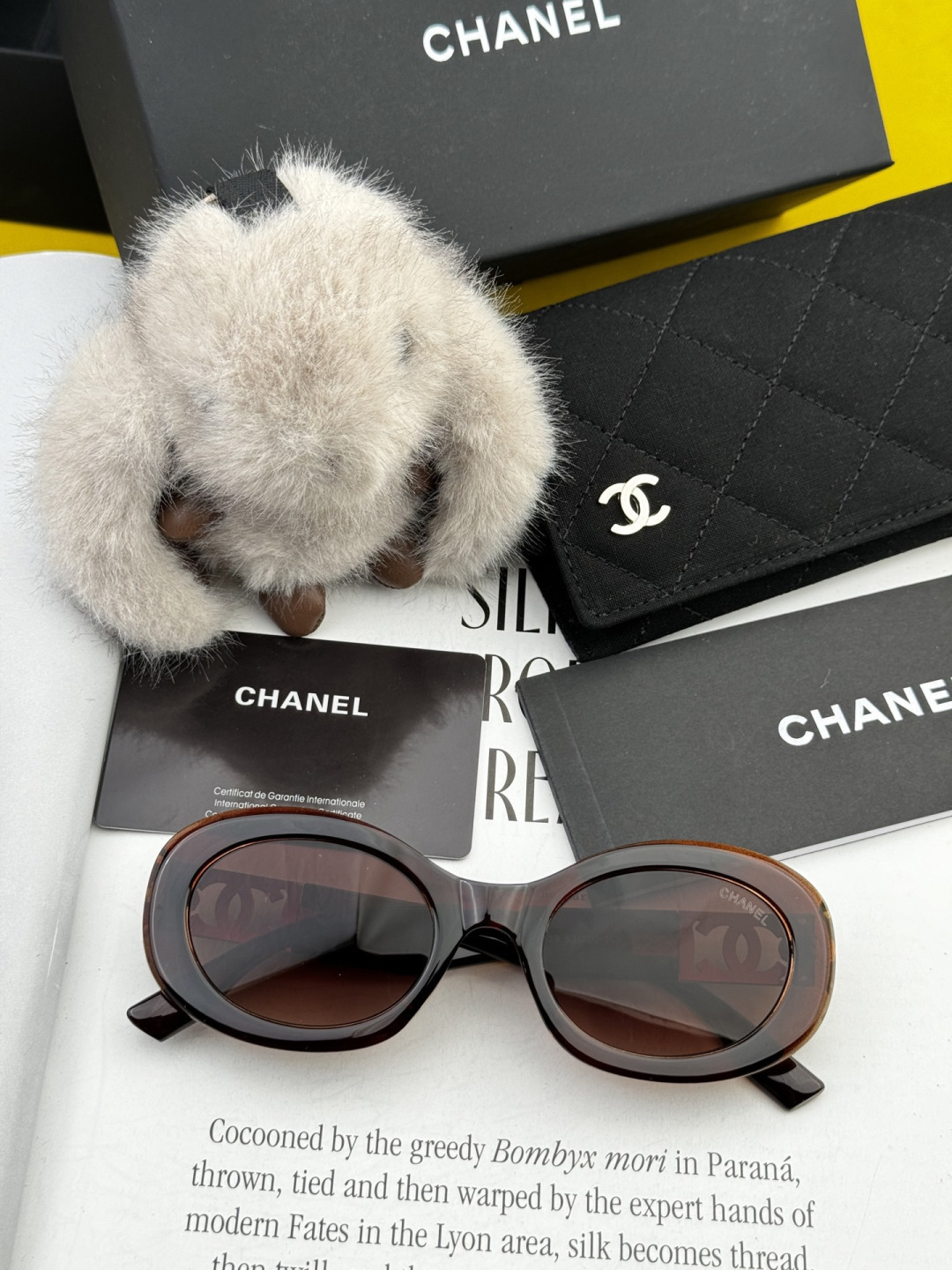 新品CHANEL 香奈儿太阳镜以独特魅力和前卫风格诠释春夏最新眼镜，质感超好佩带舒适 型号：CH9580