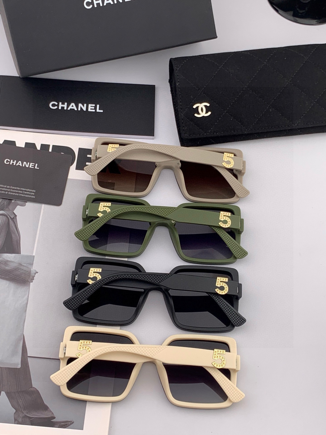 【CHANEL】香奈儿 新款潮流爆款 时尚方框太阳镜 佩戴舒适 网红潮款墨镜 女士高清加厚偏光太阳镜🕶️