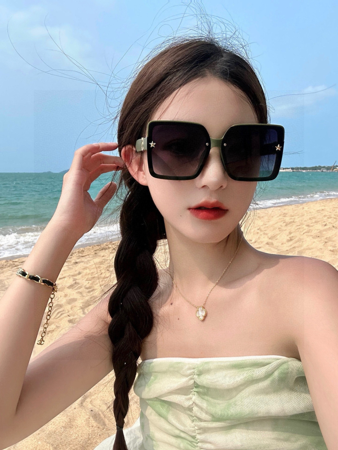 【CHANEL】香奈儿 新款潮流爆款 时尚方框太阳镜 佩戴舒适 网红潮款墨镜 女士高清加厚偏光太阳镜🕶️
