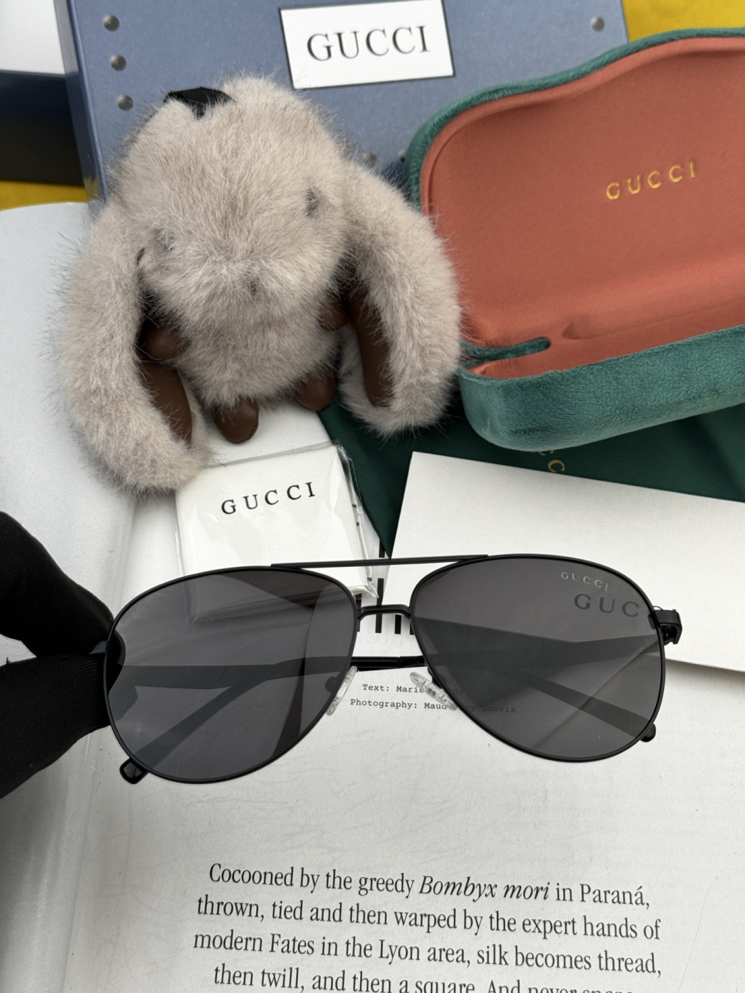 Gucci 。 高品质男女款墨镜 👍 进口宝丽来偏光镜片 。蛤蟆镜 开车钓鱼都可 。百搭显瘦墨镜韩版男士