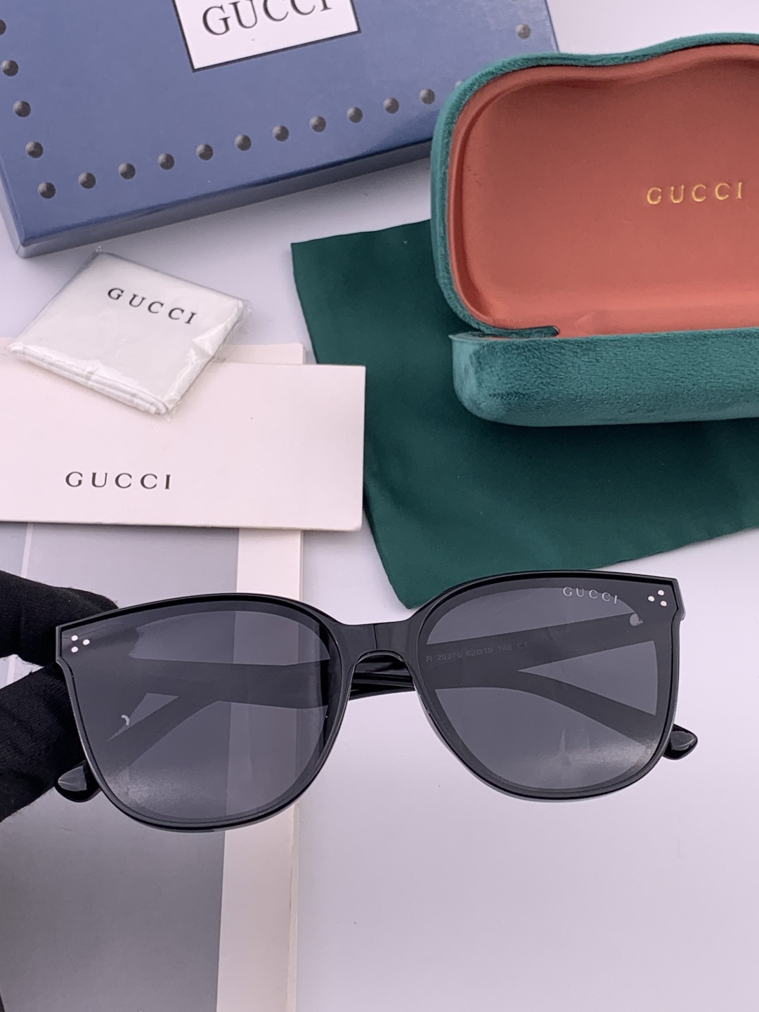 🔺 【GUCCI-偏光太阳镜】开春新款 潮流爆款 时尚偏光太阳镜 高品质 佩戴舒适 网红潮款墨镜 女士高