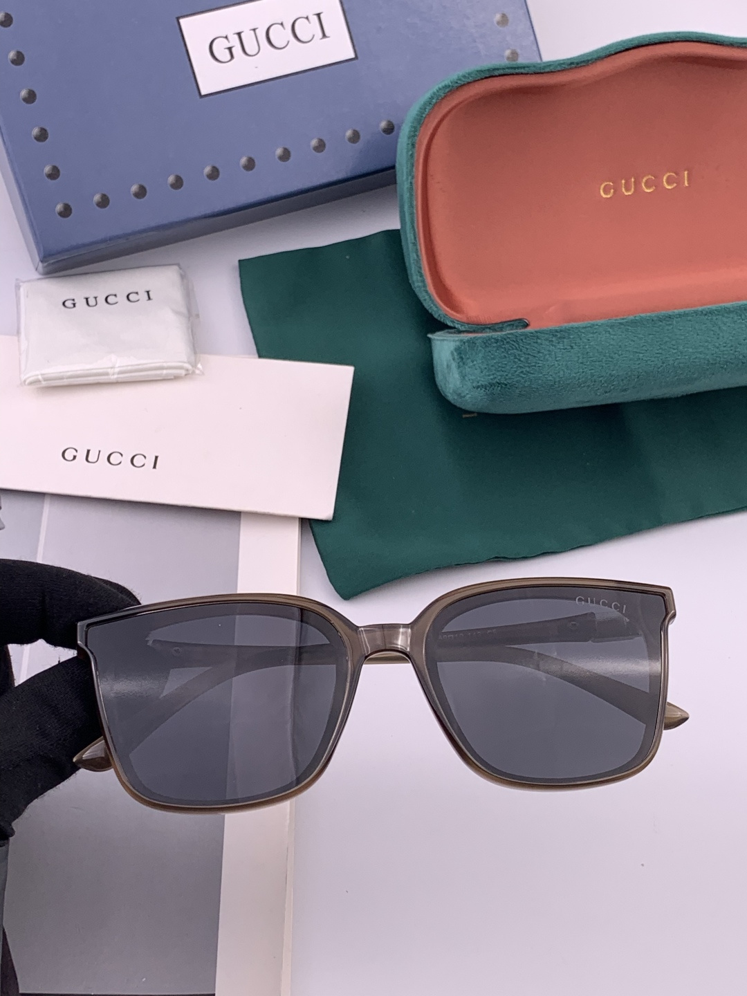 🔺 【GUCCI-偏光太阳镜】开春新款 潮流爆款 时尚偏光太阳镜 高品质 佩戴舒适 网红潮款墨镜 女士高