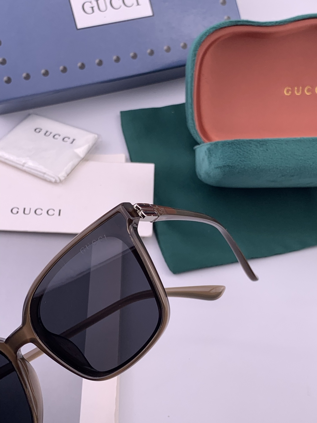 🔺 【GUCCI-偏光太阳镜】开春新款 潮流爆款 时尚偏光太阳镜 高品质 佩戴舒适 网红潮款墨镜 女士高