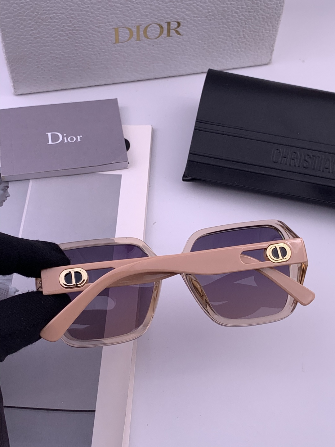 🔺 【DIOR-迪奥】开春新款 潮流爆款 时尚方框偏光太阳镜 高品质 佩戴舒适 网红潮款墨镜 女士高清加