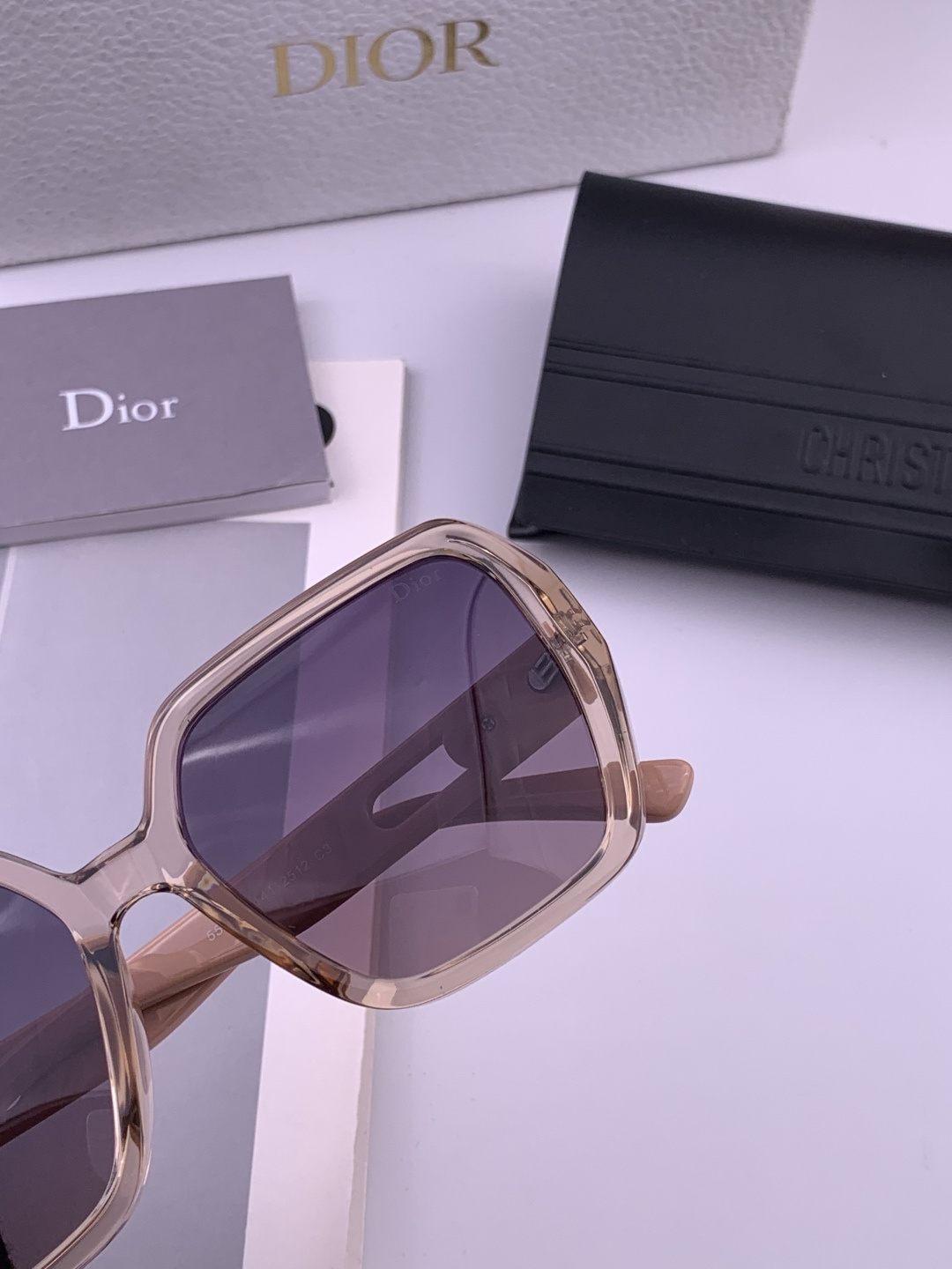 🔺 【DIOR-迪奥】开春新款 潮流爆款 时尚方框偏光太阳镜 高品质 佩戴舒适 网红潮款墨镜 女士高清加