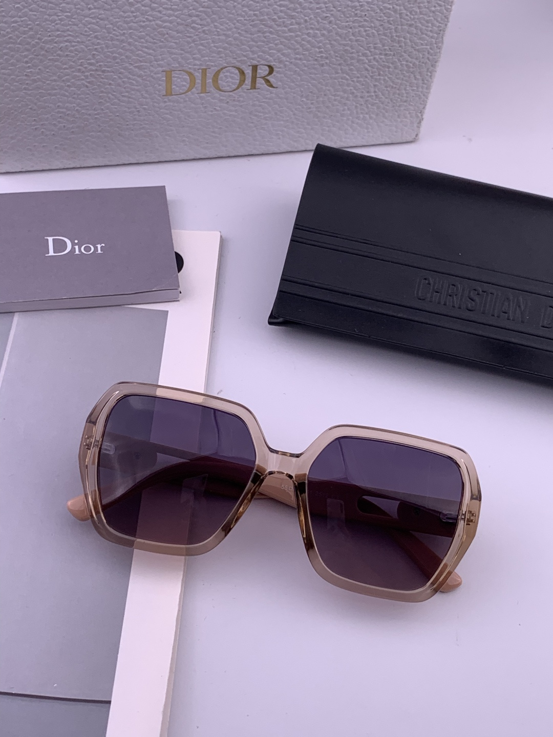 🔺 【DIOR-迪奥】开春新款 潮流爆款 时尚方框偏光太阳镜 高品质 佩戴舒适 网红潮款墨镜 女士高清加
