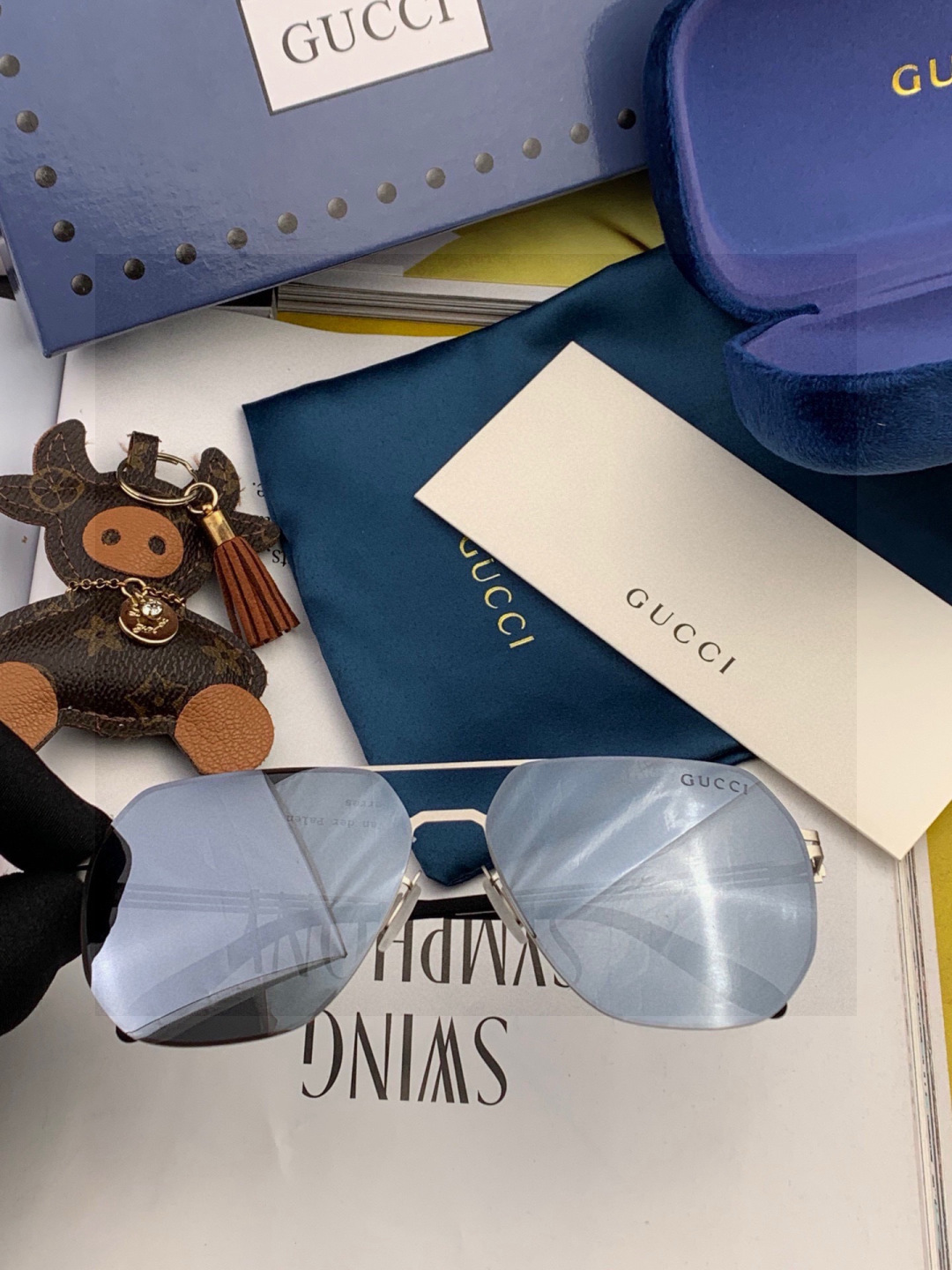 ♦️ GUCCI 新款男女情侣款太阳镜多边形墨镜iP电镀永不褪色 超轻超有弹性整幅眼镜无螺丝重要的是压不