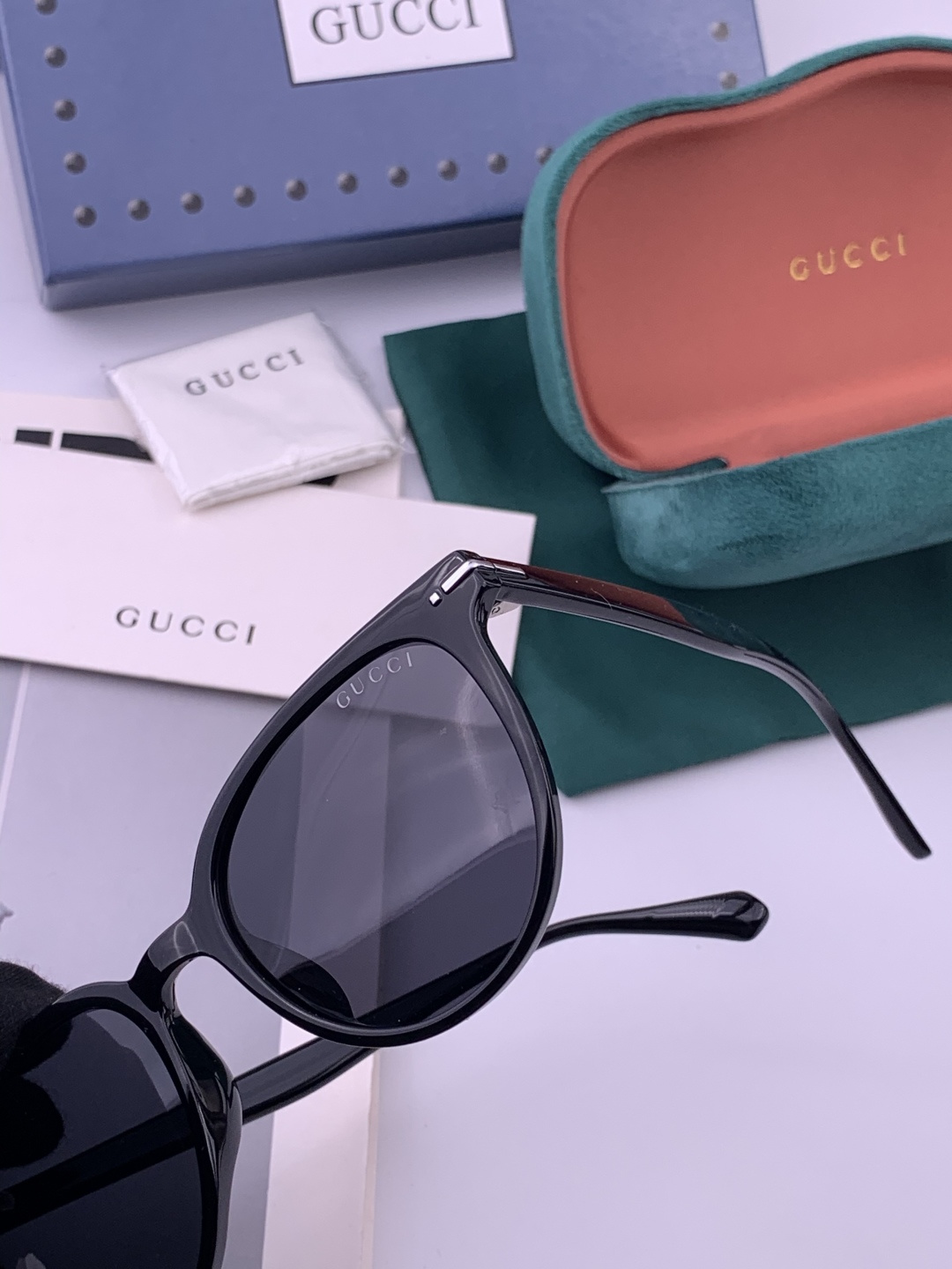 🔺 【GUCCI-偏光太阳镜】开春新款 潮流爆款 时尚偏光太阳镜 高品质 佩戴舒适 网红潮款墨镜 女士高