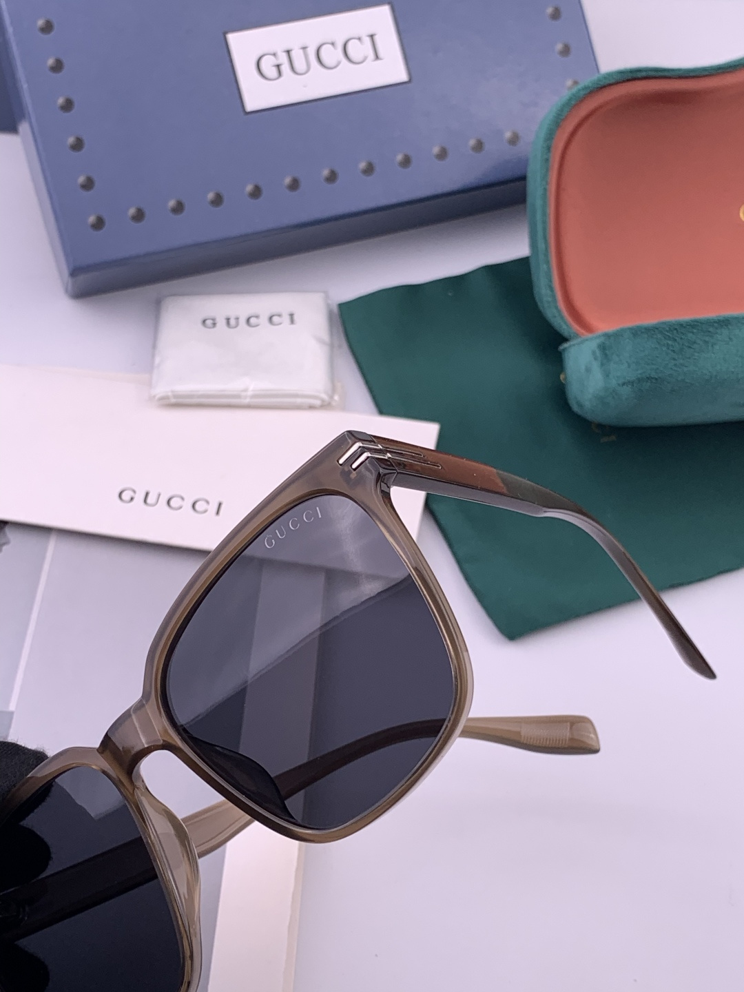 🔺 【GUCCI-偏光太阳镜】开春新款 潮流爆款 时尚偏光太阳镜 高品质 佩戴舒适 网红潮款墨镜 女士高