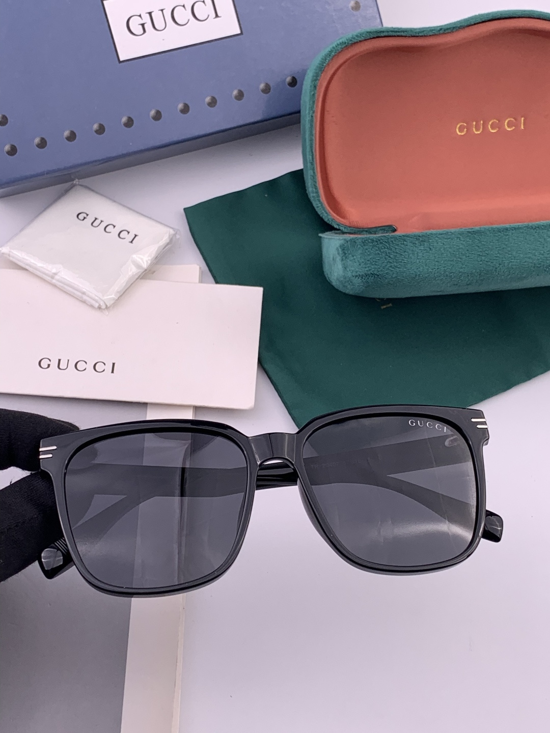 🔺 【GUCCI-偏光太阳镜】开春新款 潮流爆款 时尚偏光太阳镜 高品质 佩戴舒适 网红潮款墨镜 女士高