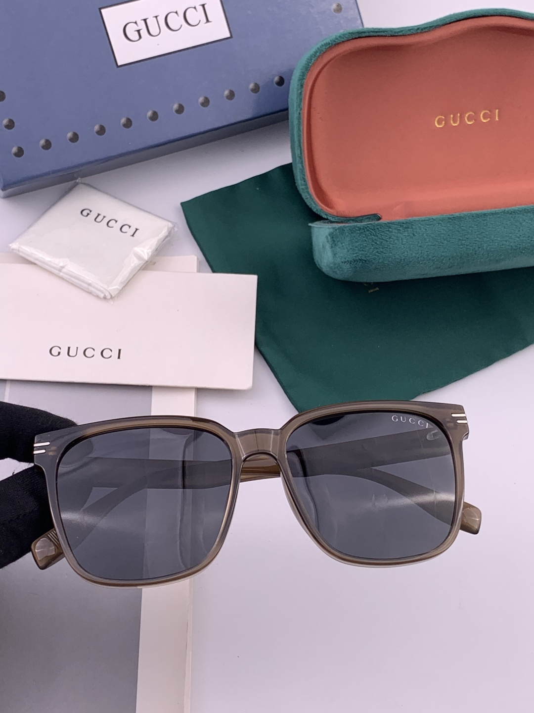 🔺 【GUCCI-偏光太阳镜】开春新款 潮流爆款 时尚偏光太阳镜 高品质 佩戴舒适 网红潮款墨镜 女士高