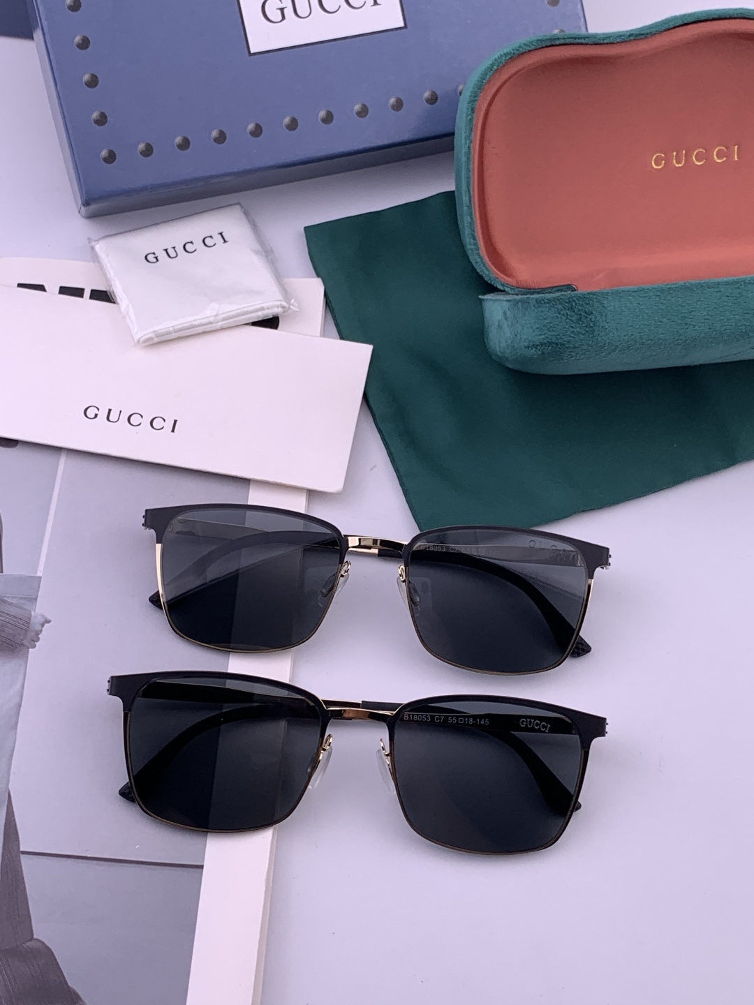 ♦️GUCCI 新款男女情侣款太阳镜多边形墨镜iP电镀永不褪色 超轻超有弹性整幅眼镜无螺丝重要的是压不坏