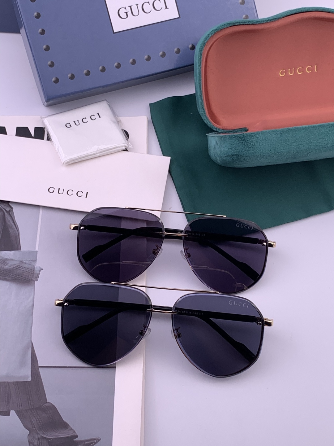 Gucci 男款炫彩飞行员偏光太阳镜 ❤️材质：高清尼龙加厚卡槽高清偏光镜片 🌹无边框镜架💕颜👍型号：G