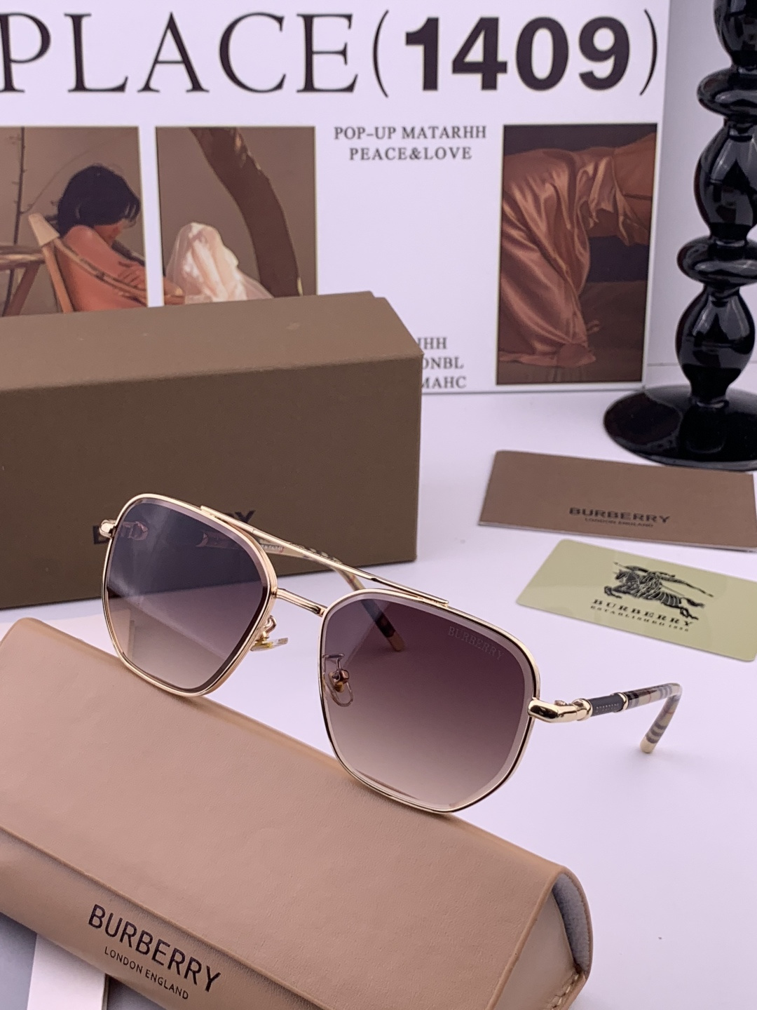 BURBERRY 巴宝莉 男士太阳眼镜 🕶🕶正版蛤蟆 太阳镜💋💋👣👣 高品质 不挑脸 火的狠 🍁🍁💯💯🐝