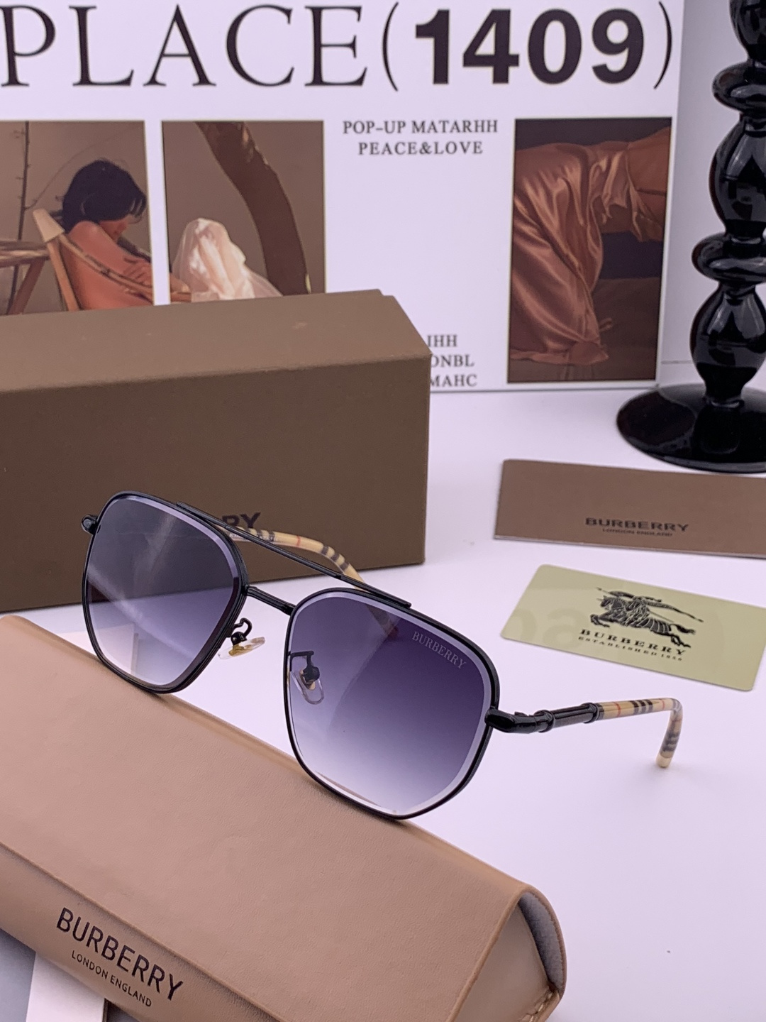 BURBERRY 巴宝莉 男士太阳眼镜 🕶🕶正版蛤蟆 太阳镜💋💋👣👣 高品质 不挑脸 火的狠 🍁🍁💯💯🐝