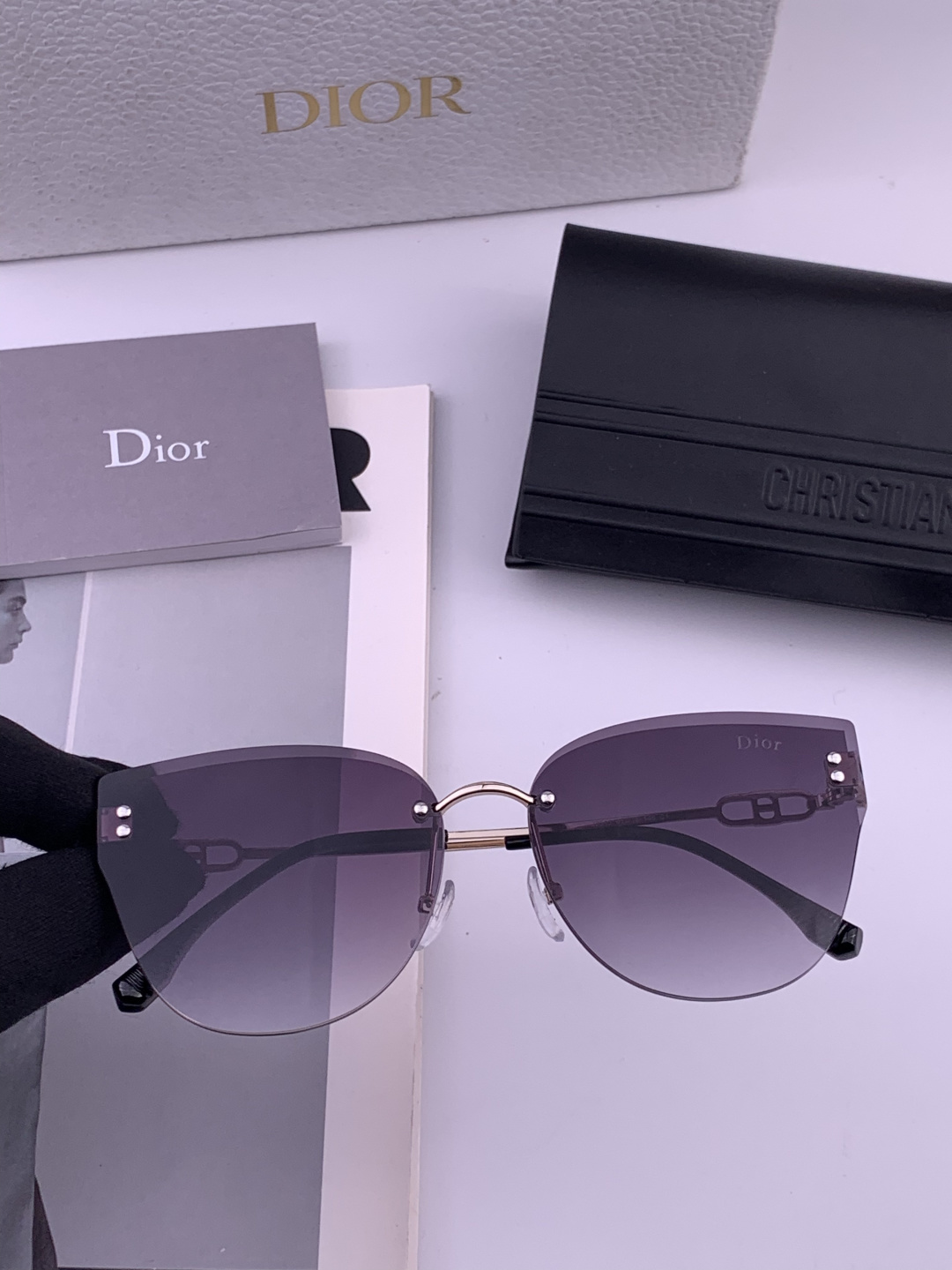 DIOR🌋☔️时尚无框太阳镜镜片 顶级奢侈品[强] 高品质[胜利][亲亲]🍦🍨 [得意] 气质非凡😄 🍫