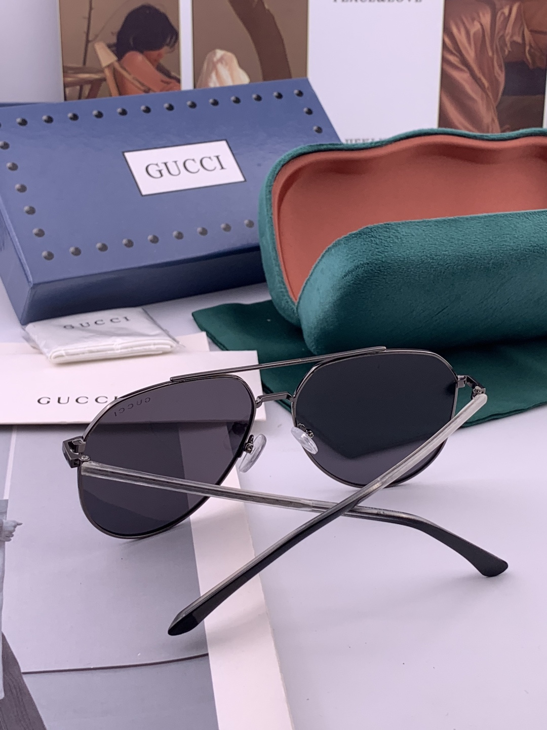 Gucci 。 高品质男女款墨镜 👍 进口宝丽来偏光镜片 。蛤蟆镜 开车钓鱼都可 。百搭显瘦墨镜韩版男士