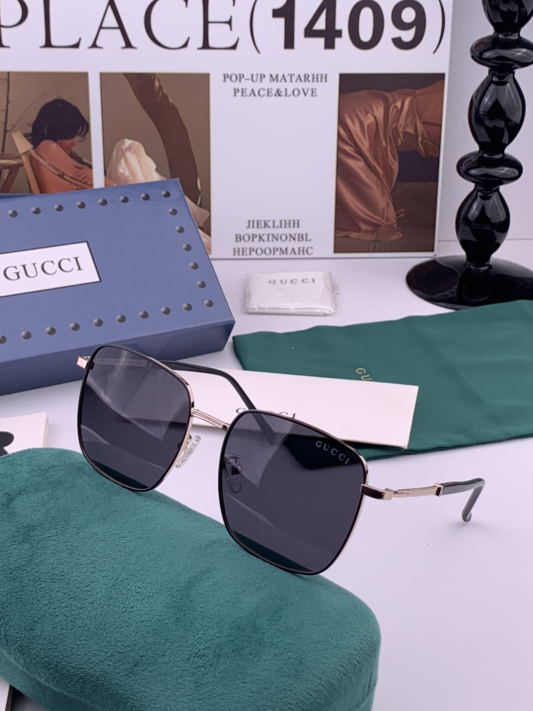 GUCCI 官网同步。 高品质男女款墨镜 👍 进口宝丽来偏光镜片 。蛤蟆镜 开车钓鱼都可 。型号：G12