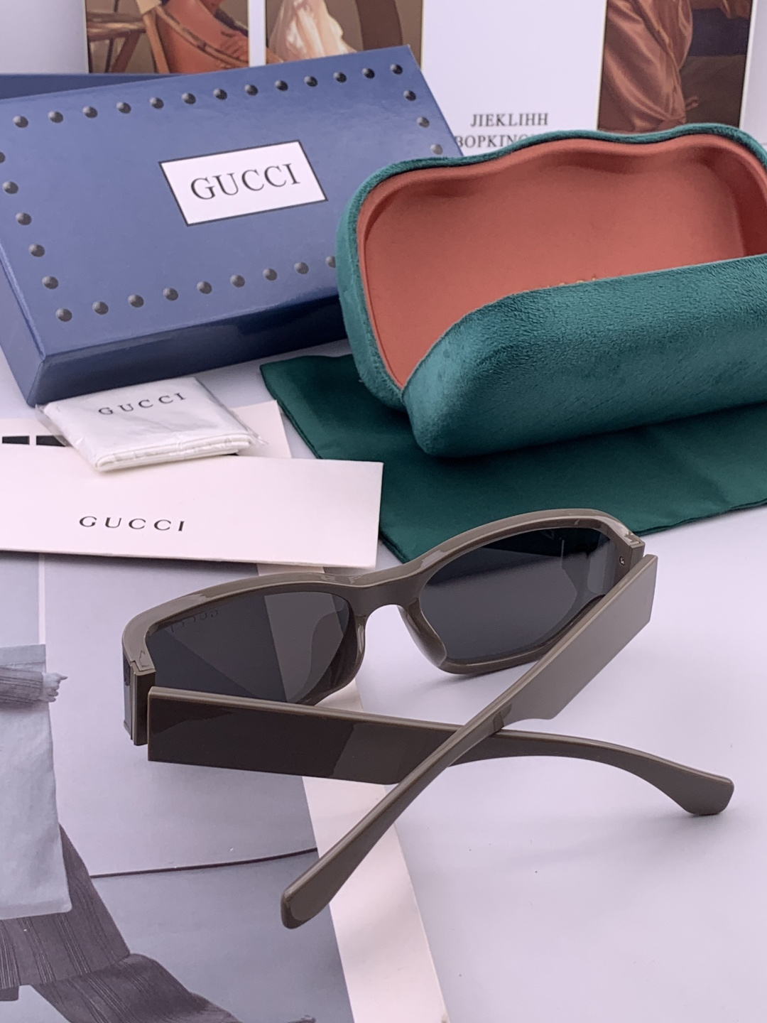 🔺 【GUCCI】开春新款 潮流爆款 时尚方框偏光太阳镜 高品质 佩戴舒适 网红潮款墨镜 女士高清尼龙偏