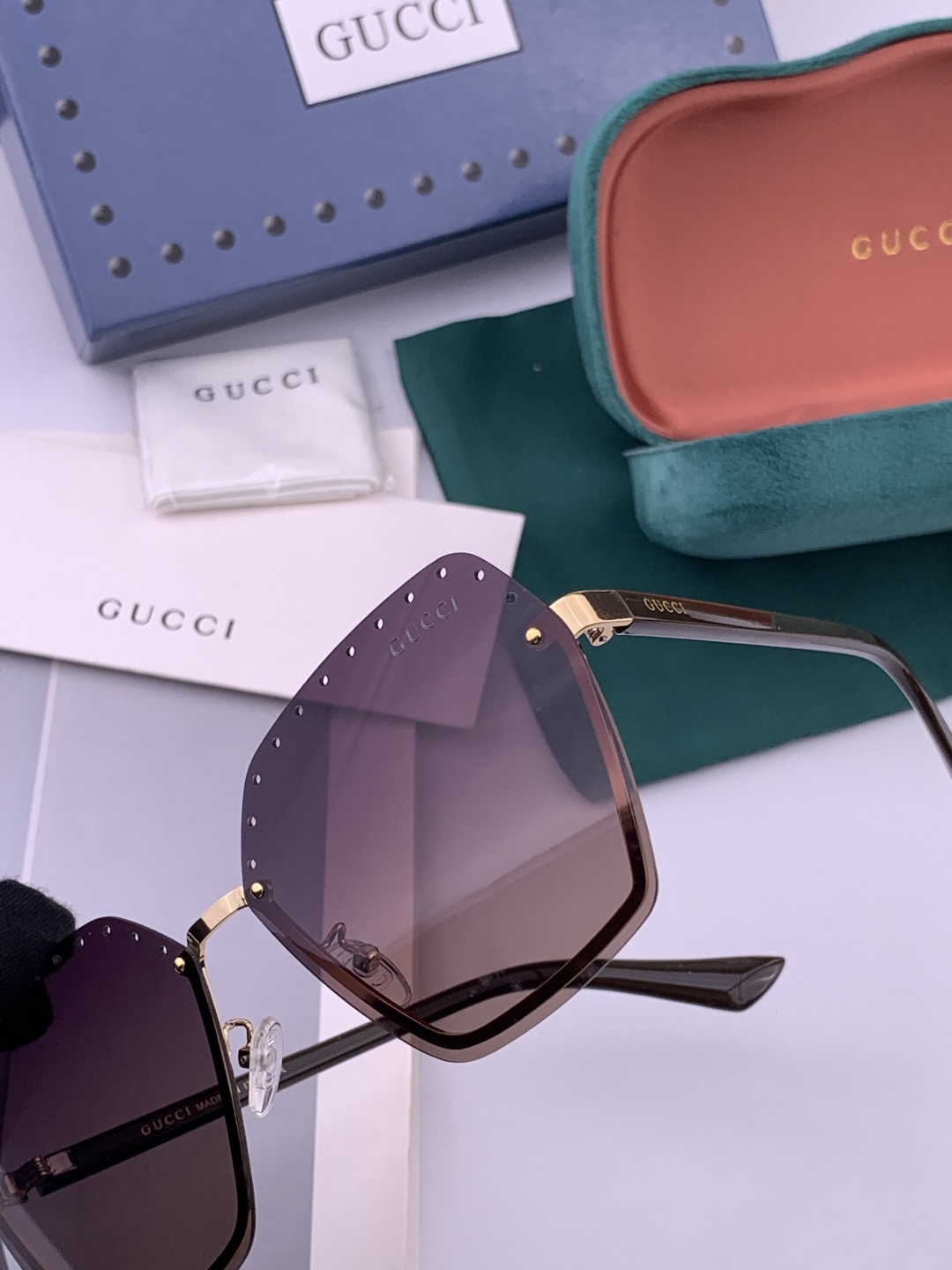 GUCCI🌋☔️时尚无框太阳镜镜片 顶级奢侈品[强] 高品质[胜利][亲亲]🍦🍨 [得意] 气质非凡😄 