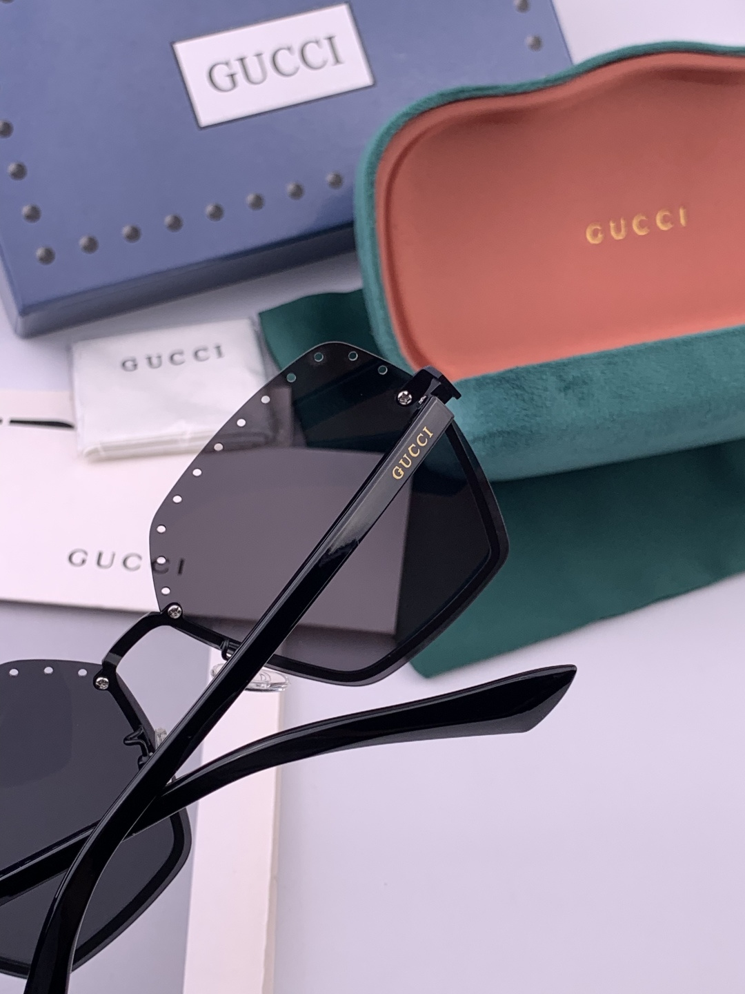 GUCCI🌋☔️时尚无框太阳镜镜片 顶级奢侈品[强] 高品质[胜利][亲亲]🍦🍨 [得意] 气质非凡😄 