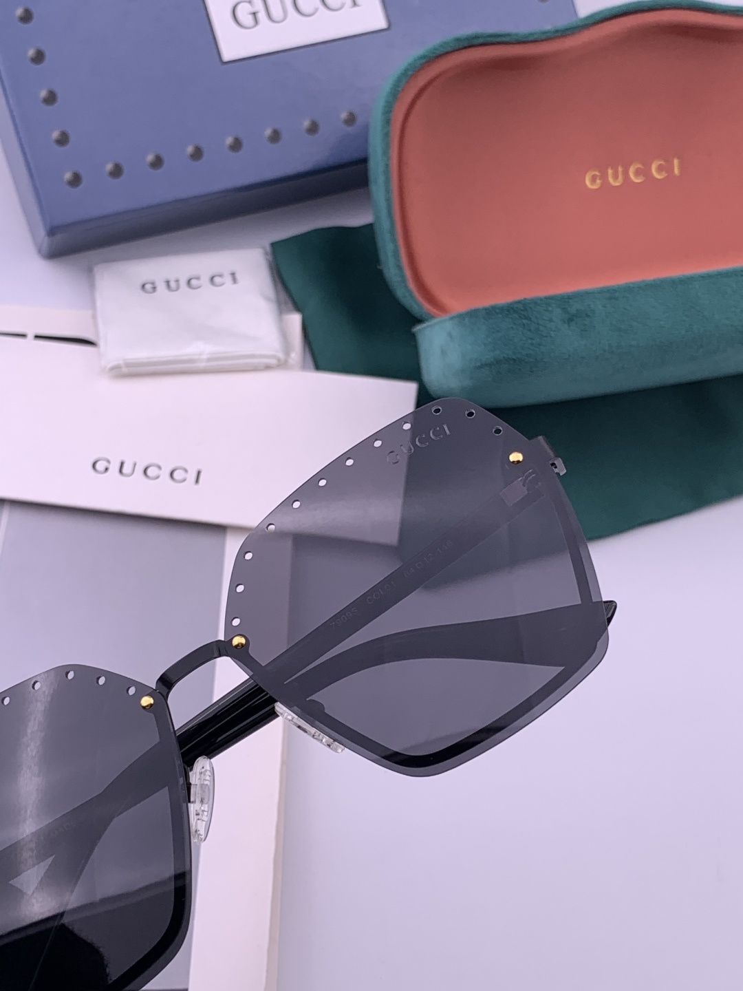 GUCCI🌋☔️时尚无框太阳镜镜片 顶级奢侈品[强] 高品质[胜利][亲亲]🍦🍨 [得意] 气质非凡😄 