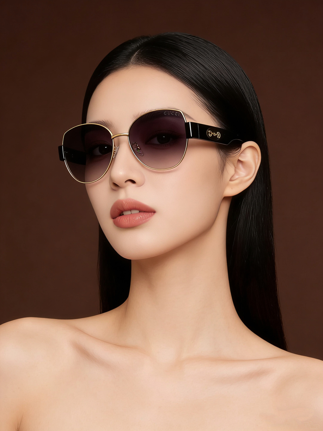 GUCCI 开春新款 最新款方框太阳镜 各路网红纷纷带起气场满分‼️ 俏皮甜美.上脸效果更佳.金属质感超
