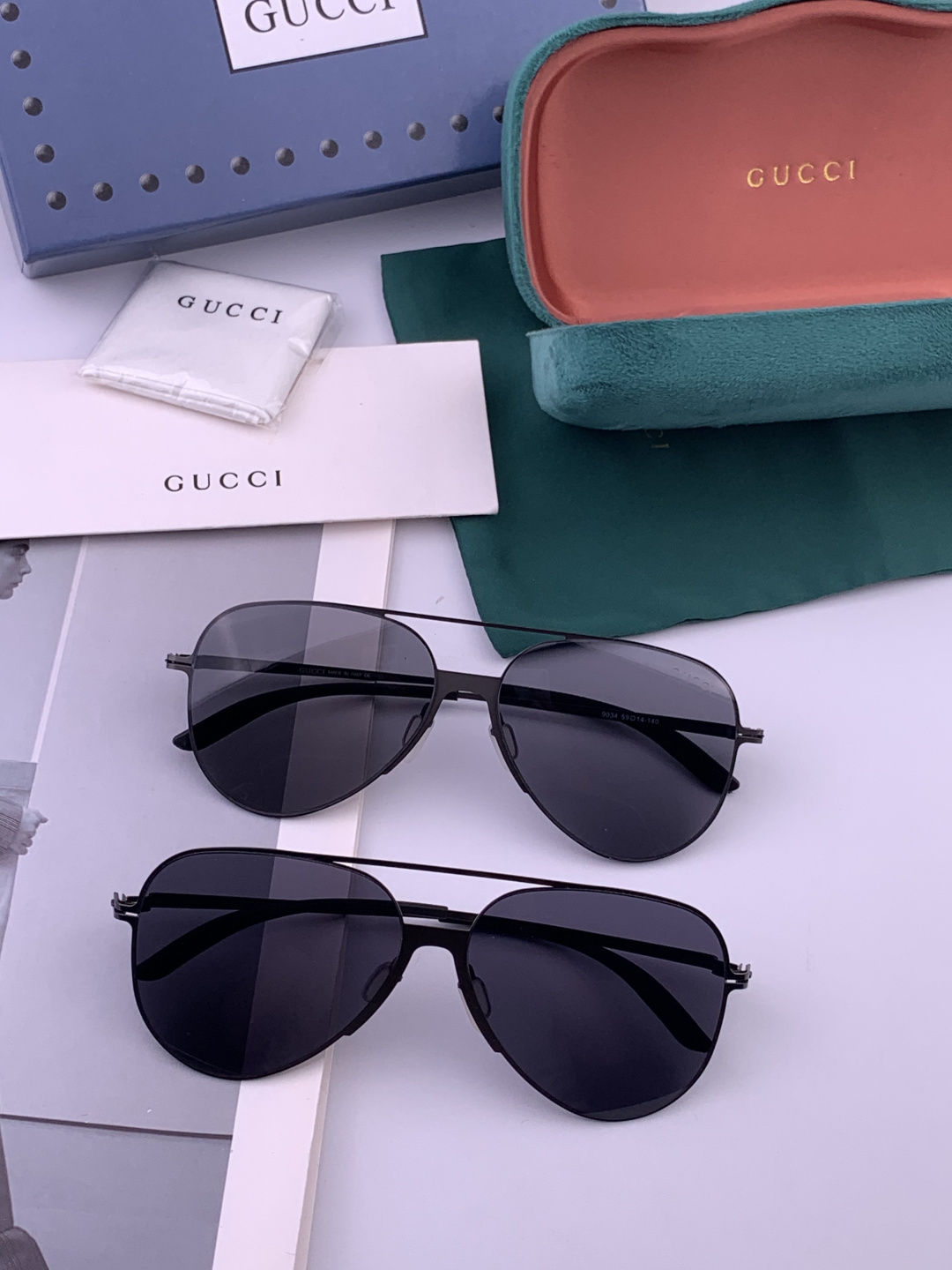 Gucci 春夏新款超轻无螺丝压不坏系列情侣款太阳镜高清尼龙镜片🦅完美品质，适合各种脸型，经典太阳镜亮相